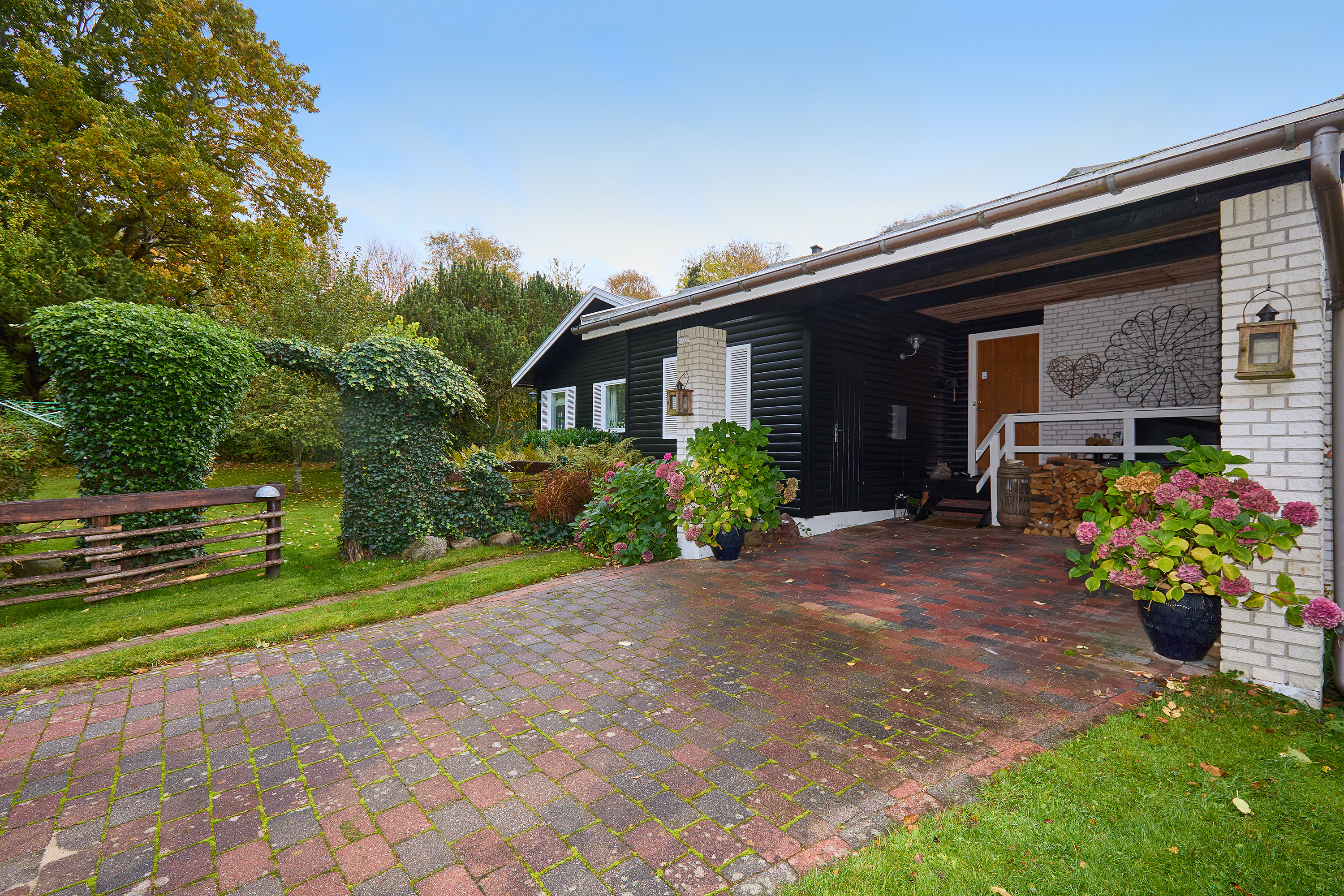 Fremhævet ejendommen billede i fuldskærmstilstand. Billede af Udsholt Strandvej 113, 3230 Græsted