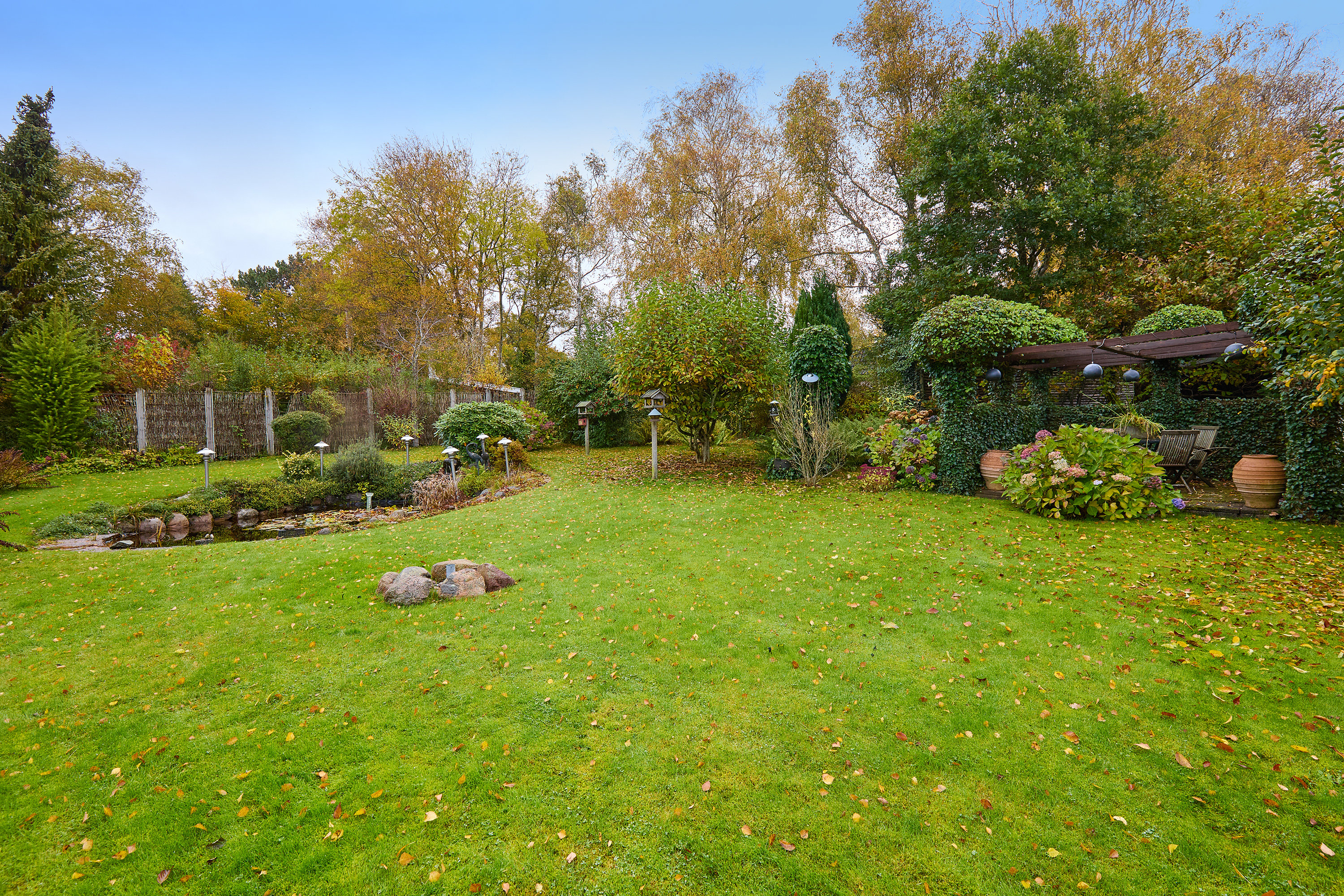 Fremhævet have billede i fuldskærmstilstand. Billede af Udsholt Strandvej 113, 3230 Græsted