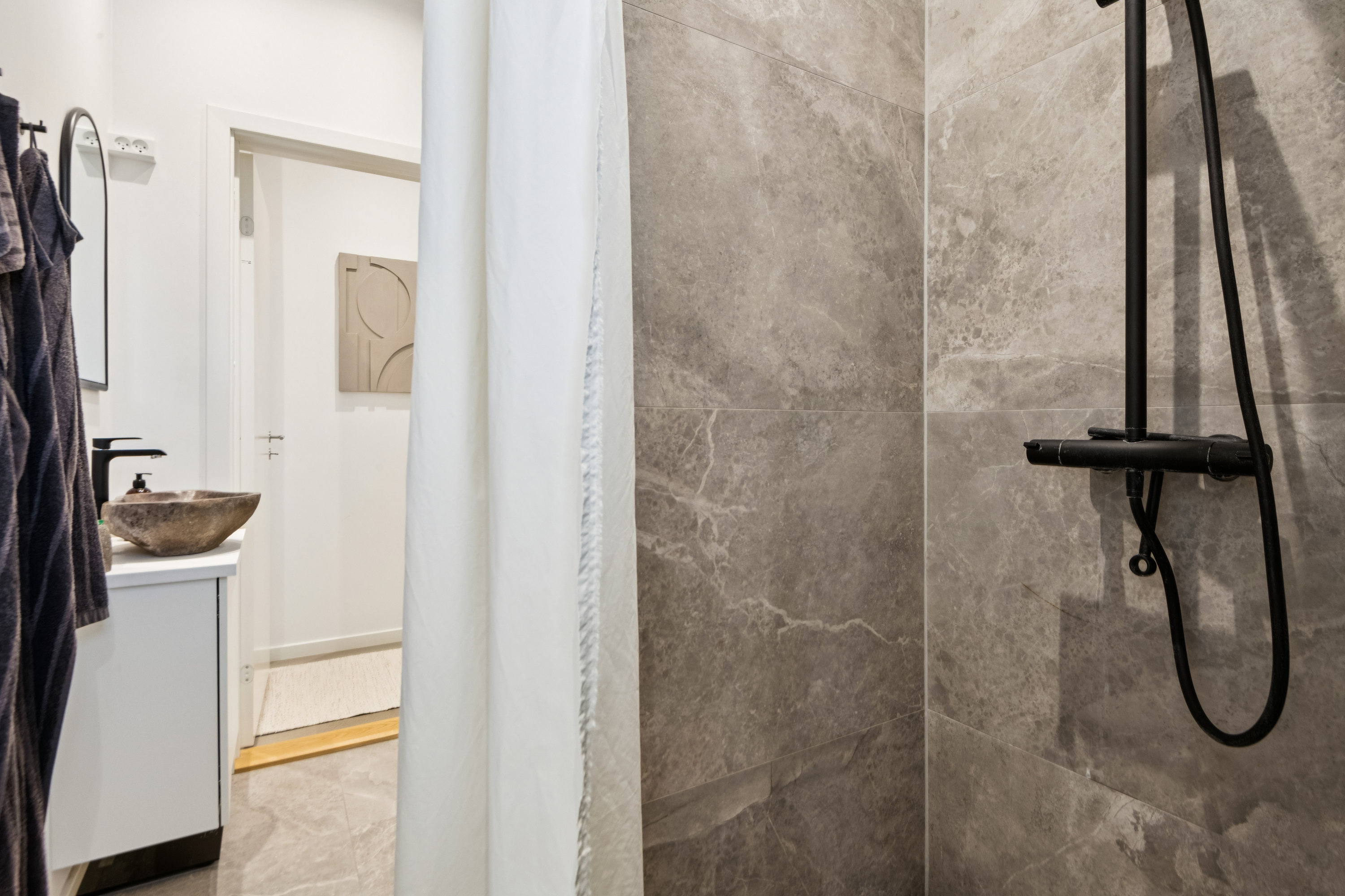 Fremhævet badeværelse billede i fuldskærmstilstand. Billede af Vesterbro 24, 2. th., 9000 Aalborg