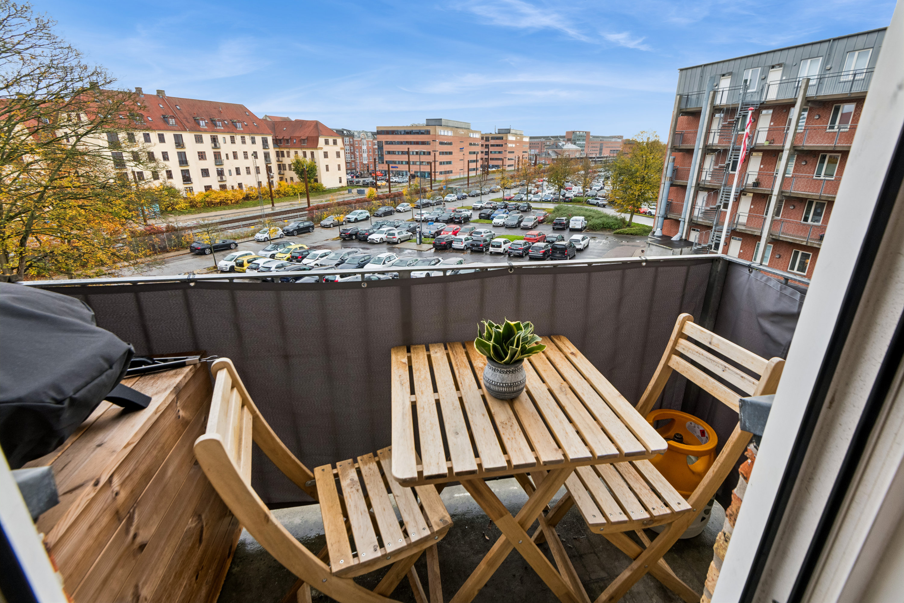 Fremhævet altan billede i fuldskærmstilstand. Billede af Vesterbro 24, 2. th., 9000 Aalborg