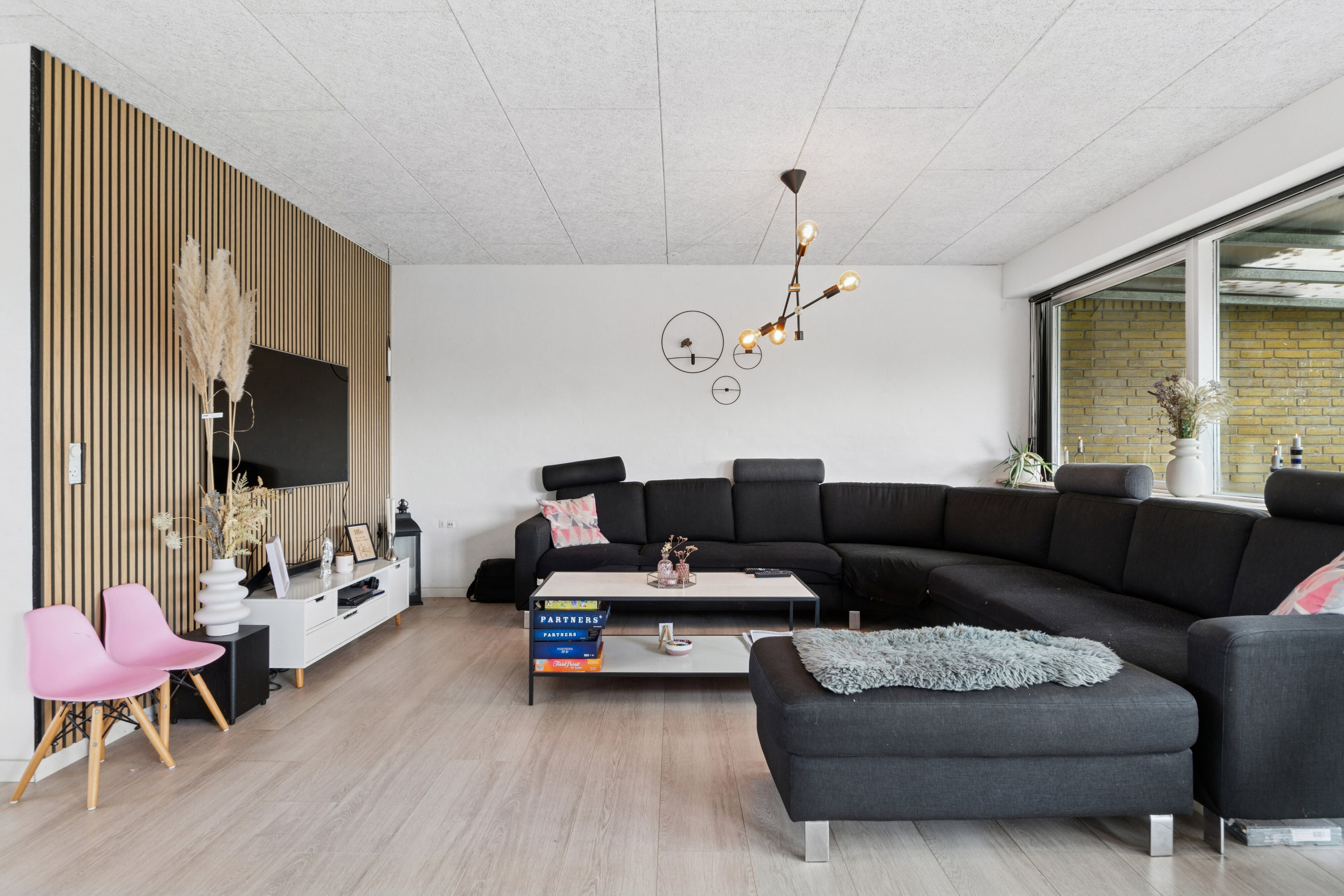 Fremhævet stue billede i fuldskærmstilstand. Billede af H C Andersens Vej 120, 7430 Ikast