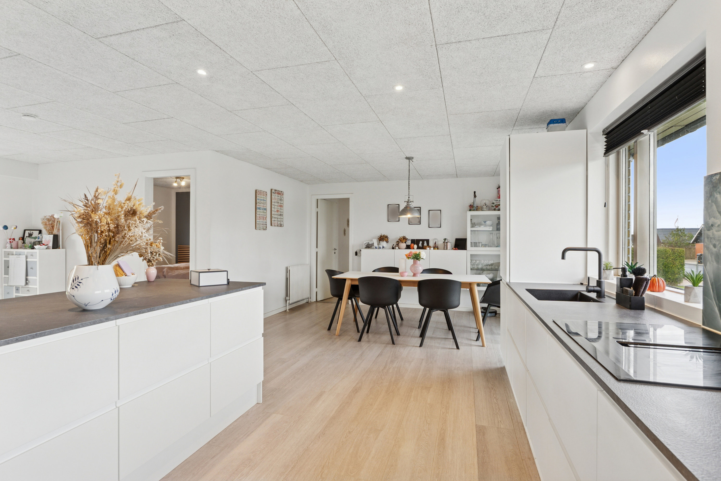 Miniaturebillede 2: køkken. Billede af H C Andersens Vej 120, 7430 Ikast