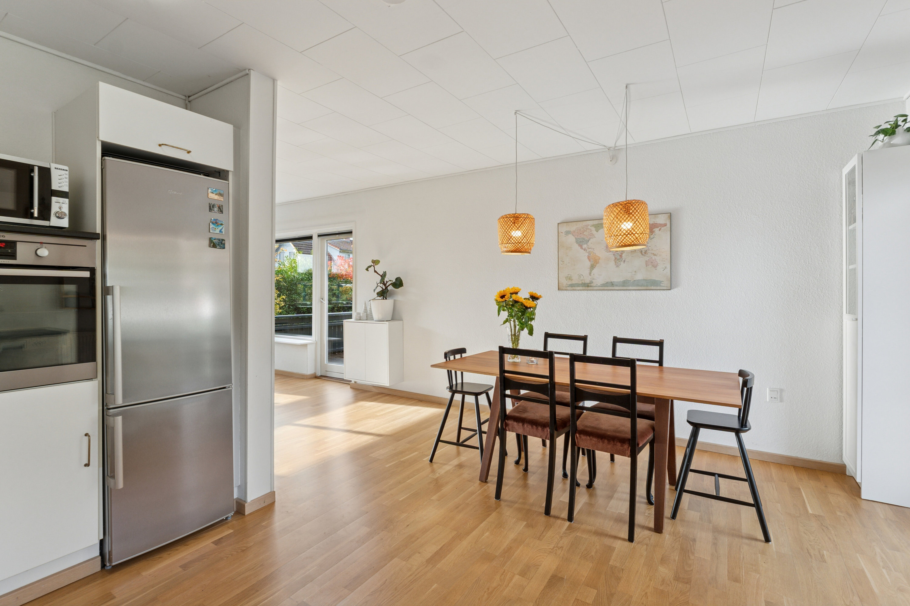 Fremhævet spisestue billede i fuldskærmstilstand. Billede af Almtoftvej 39, 8620 Kjellerup