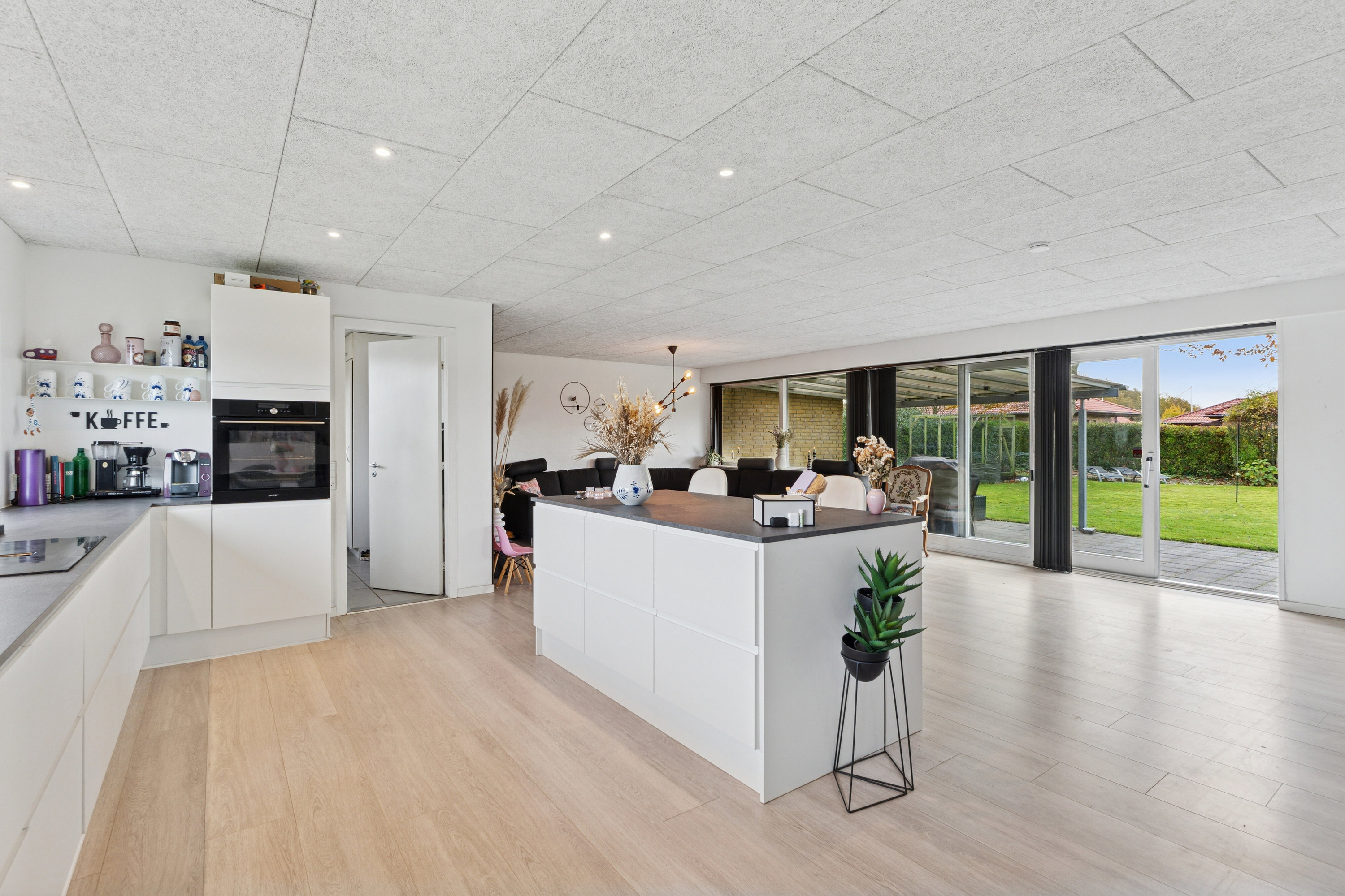 Fremhævet køkken billede i fuldskærmstilstand. Billede af H C Andersens Vej 120, 7430 Ikast