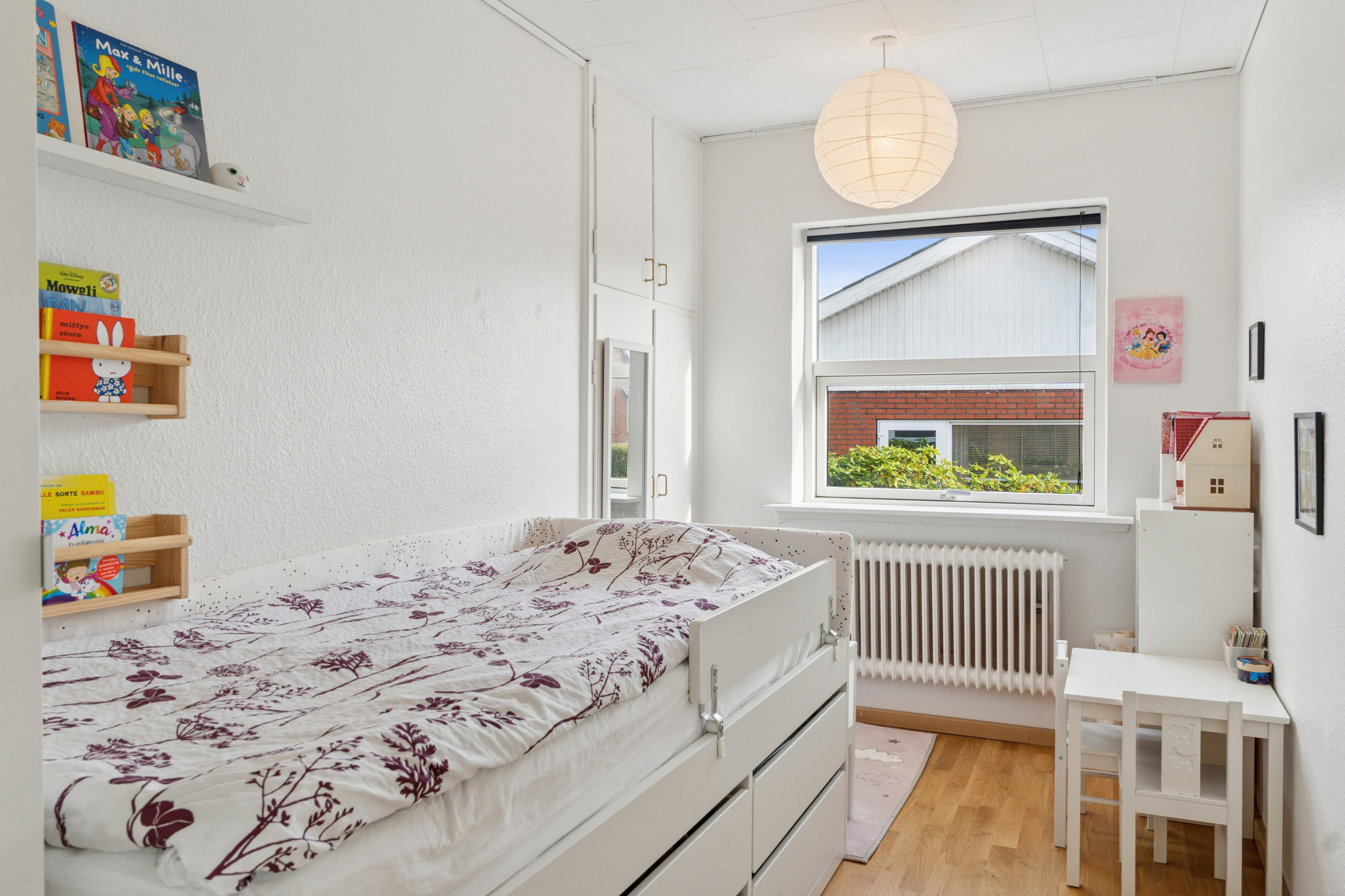 Fremhævet værelse billede i fuldskærmstilstand. Billede af Almtoftvej 39, 8620 Kjellerup