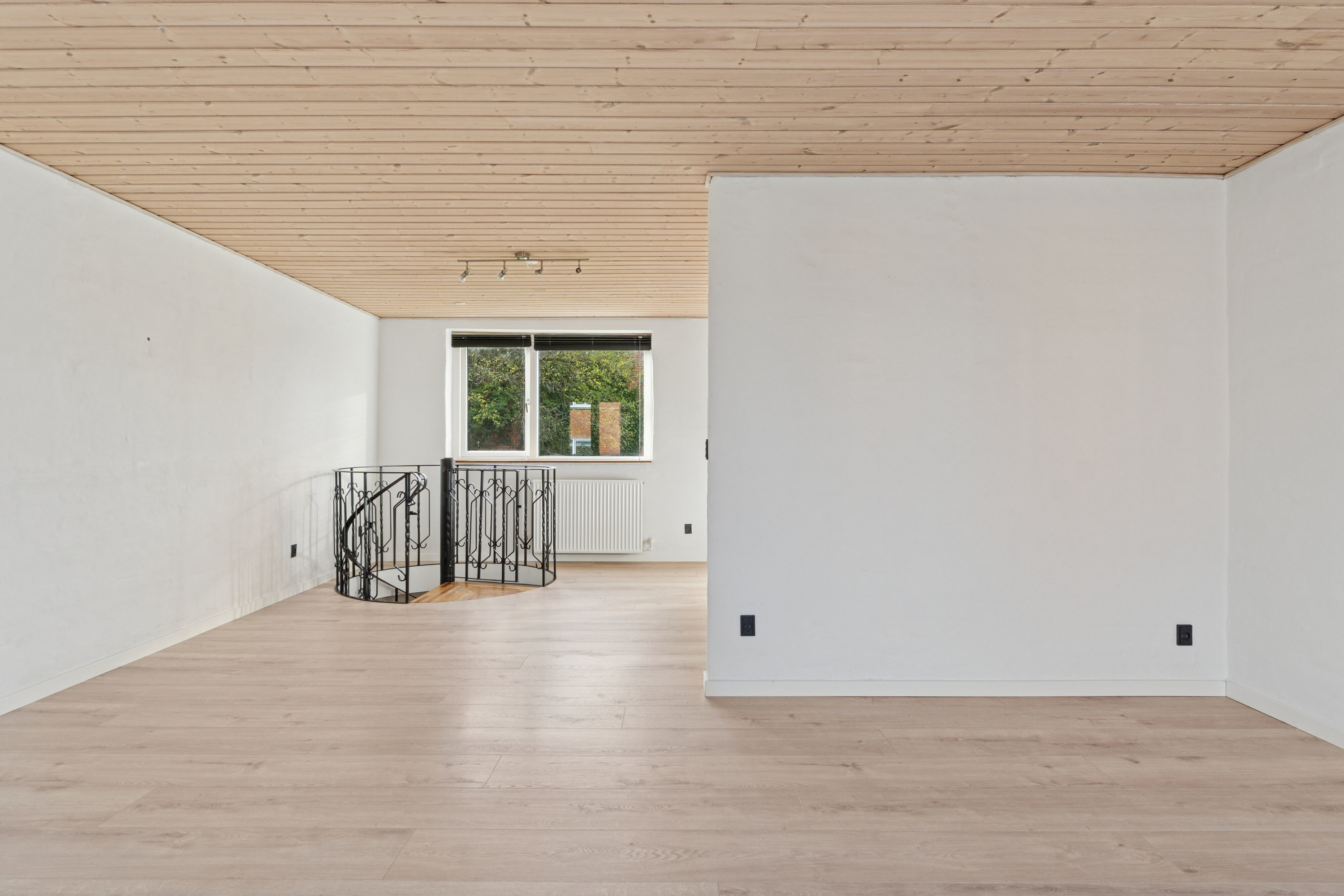 Fremhævet stue billede i fuldskærmstilstand. Billede af Kristiansgade 33, st.., 7430 Ikast