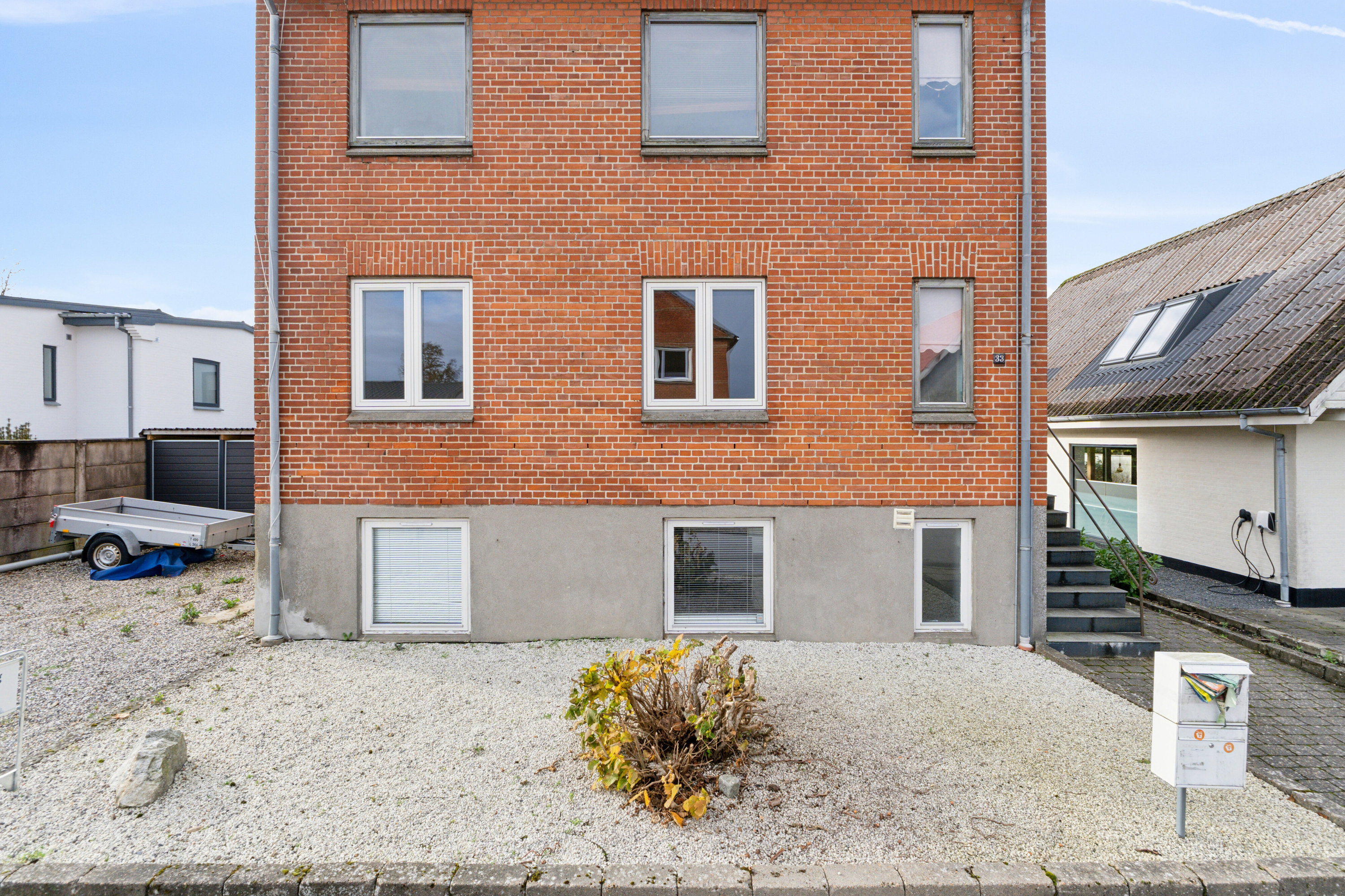 Fremhævet set fra vejen billede i fuldskærmstilstand. Billede af Kristiansgade 33, st.., 7430 Ikast