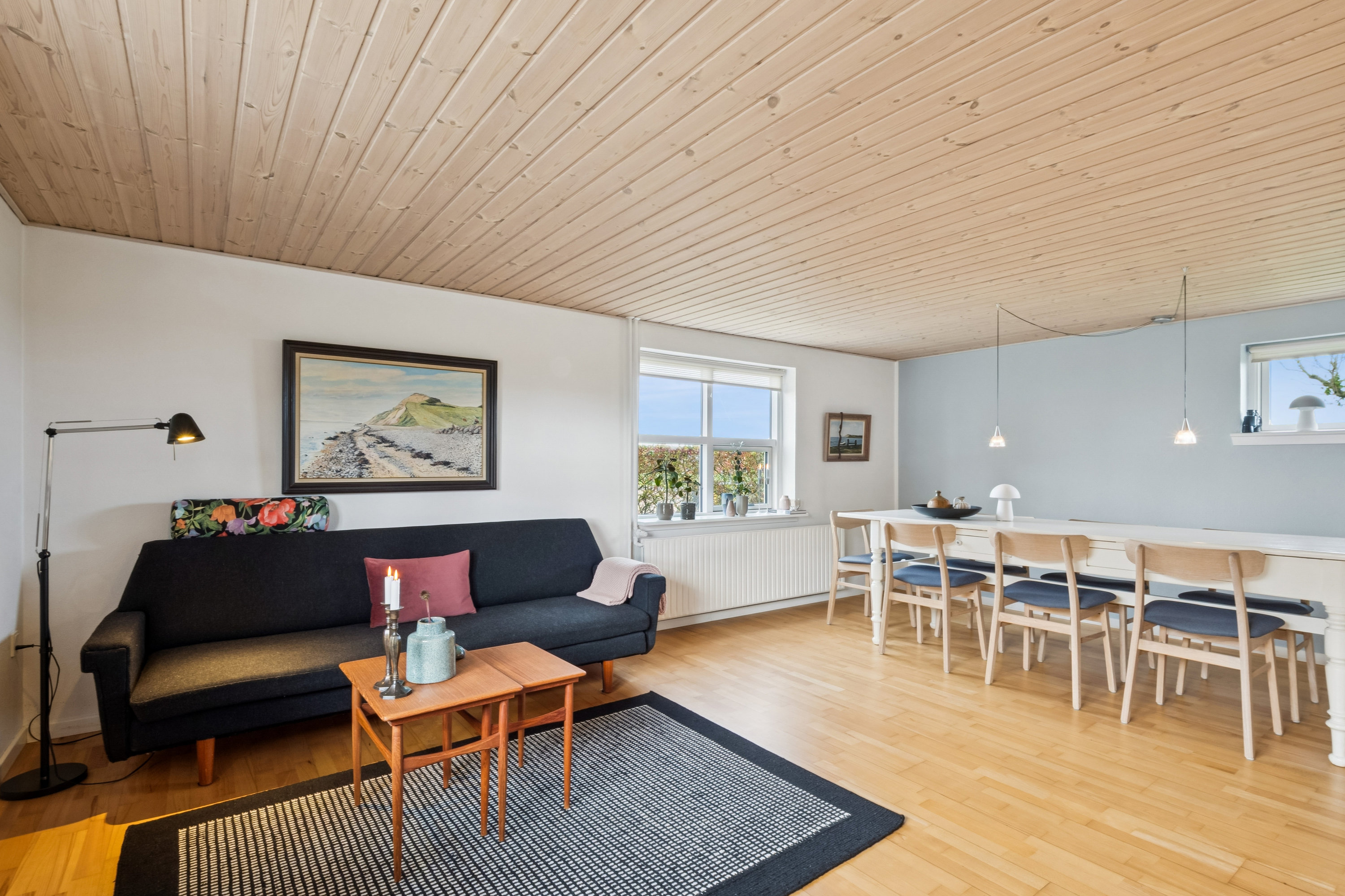 Fremhævet stue billede i fuldskærmstilstand. Billede af Friskolebakke 26, Frøslev, 7900 Nykøbing M