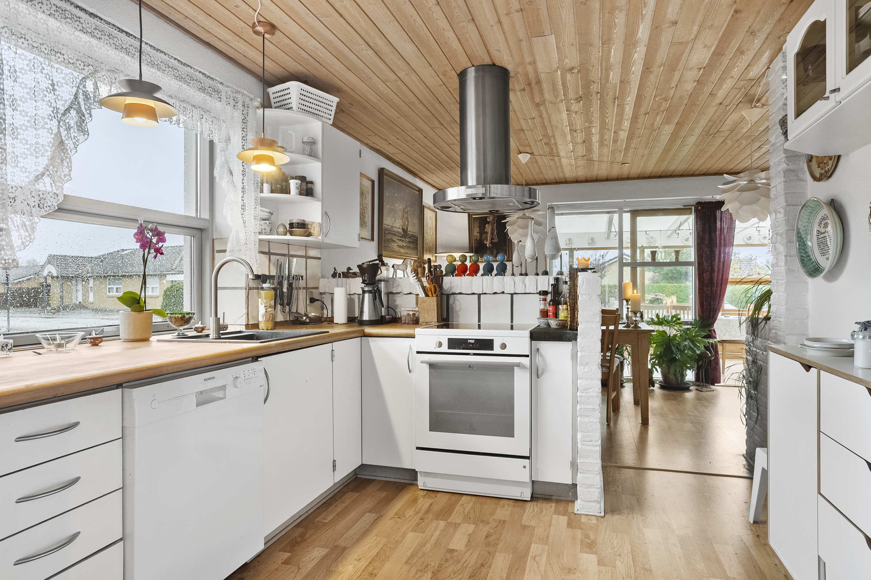 Miniaturebillede 1: køkken. Billede af Brombærgangen 1, 6600 Vejen