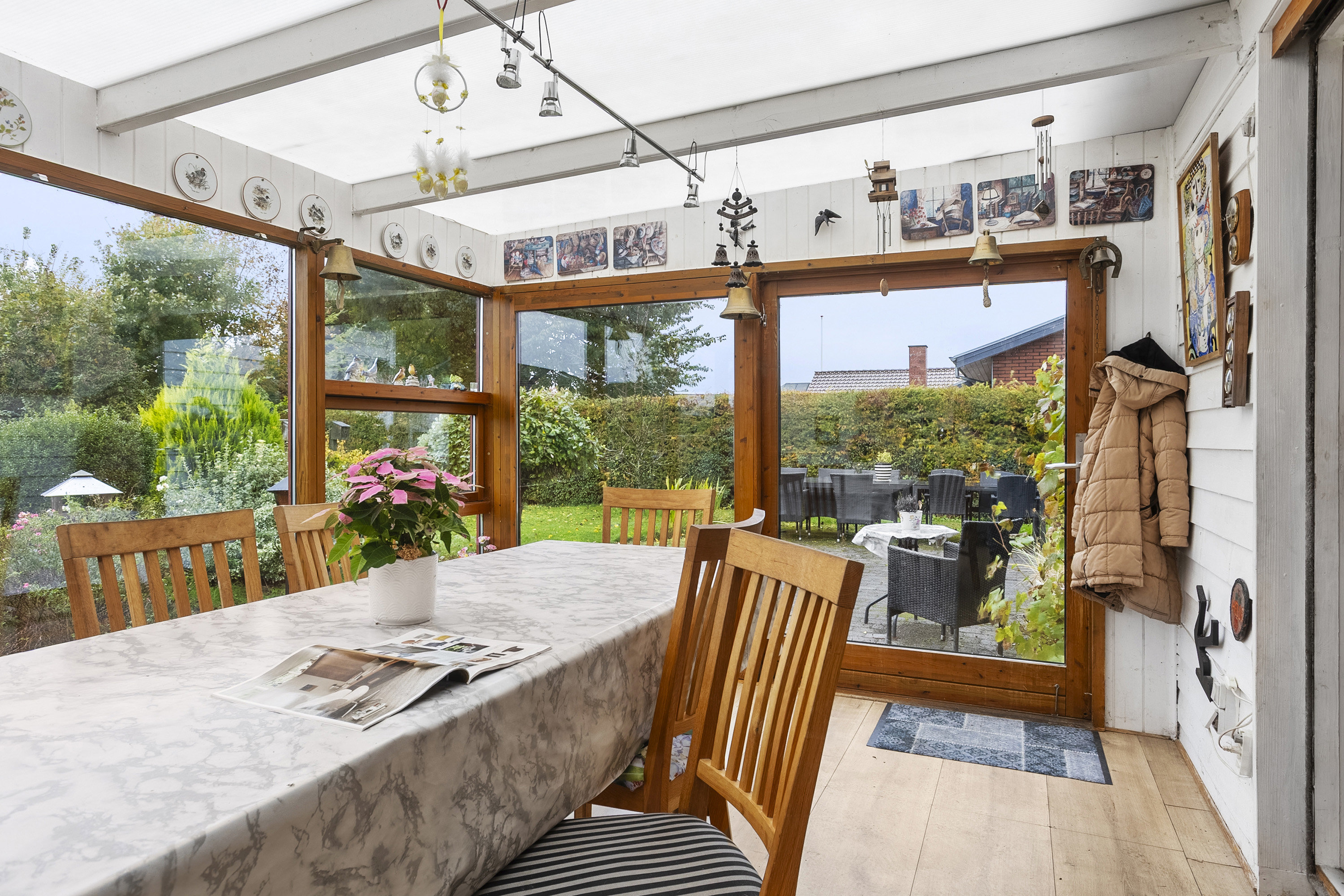 Fremhævet udestue billede i fuldskærmstilstand. Billede af Brombærgangen 1, 6600 Vejen