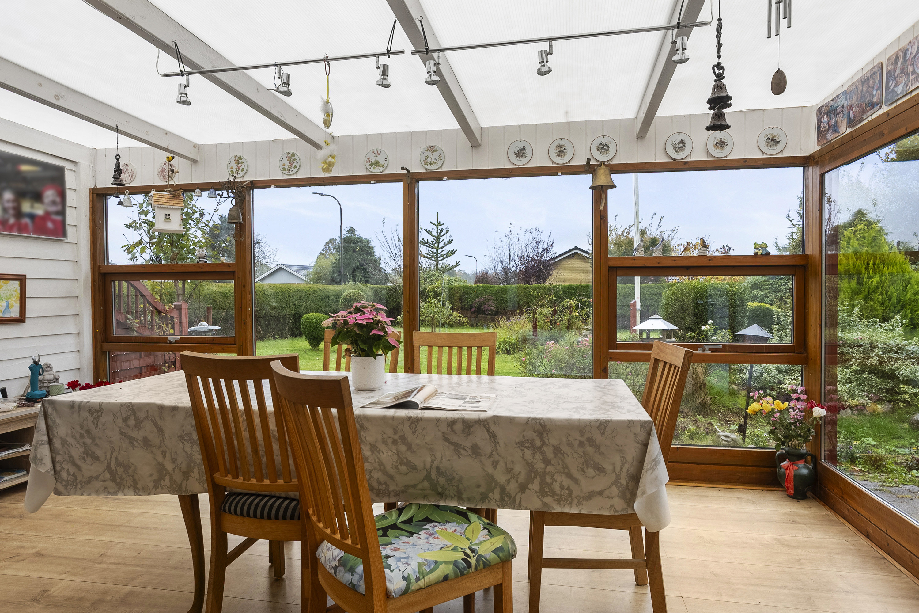 Fremhævet udestue billede i fuldskærmstilstand. Billede af Brombærgangen 1, 6600 Vejen