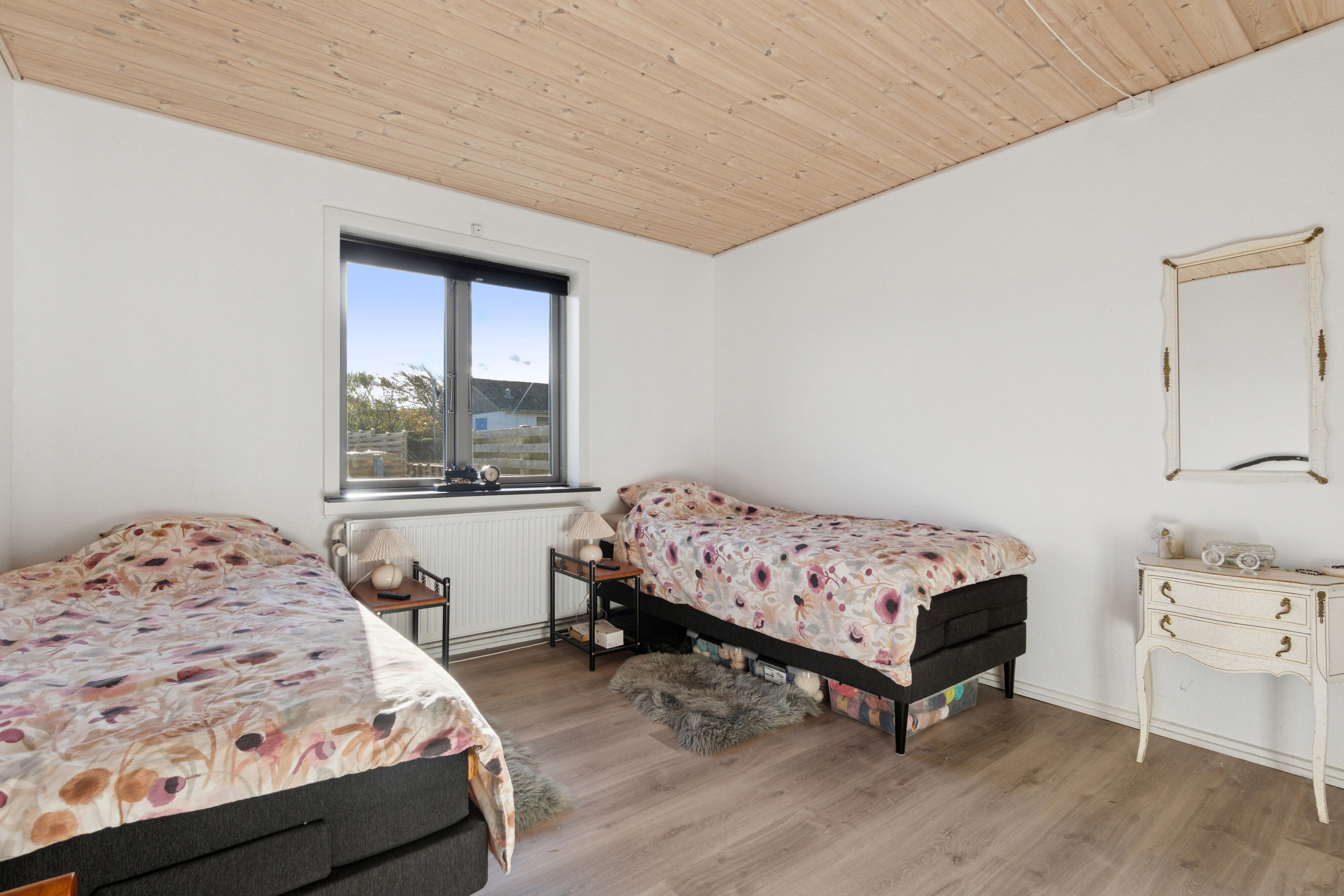 Fremhævet soveværelse billede i fuldskærmstilstand. Billede af Egevænget 38, 7730 Hanstholm