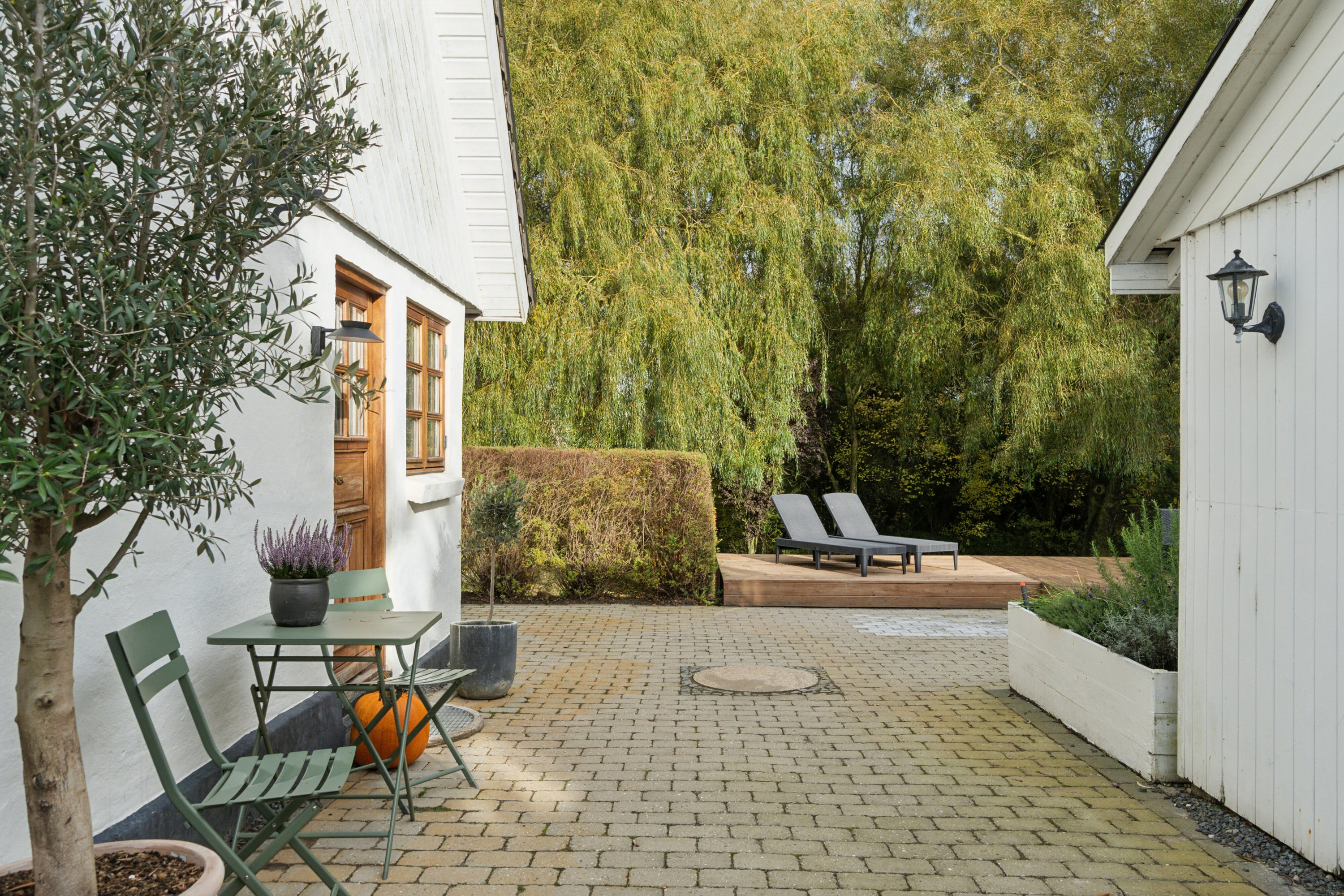 Fremhævet set fra vejen billede i fuldskærmstilstand. Billede af Gadekæret 2, 8781 Stenderup