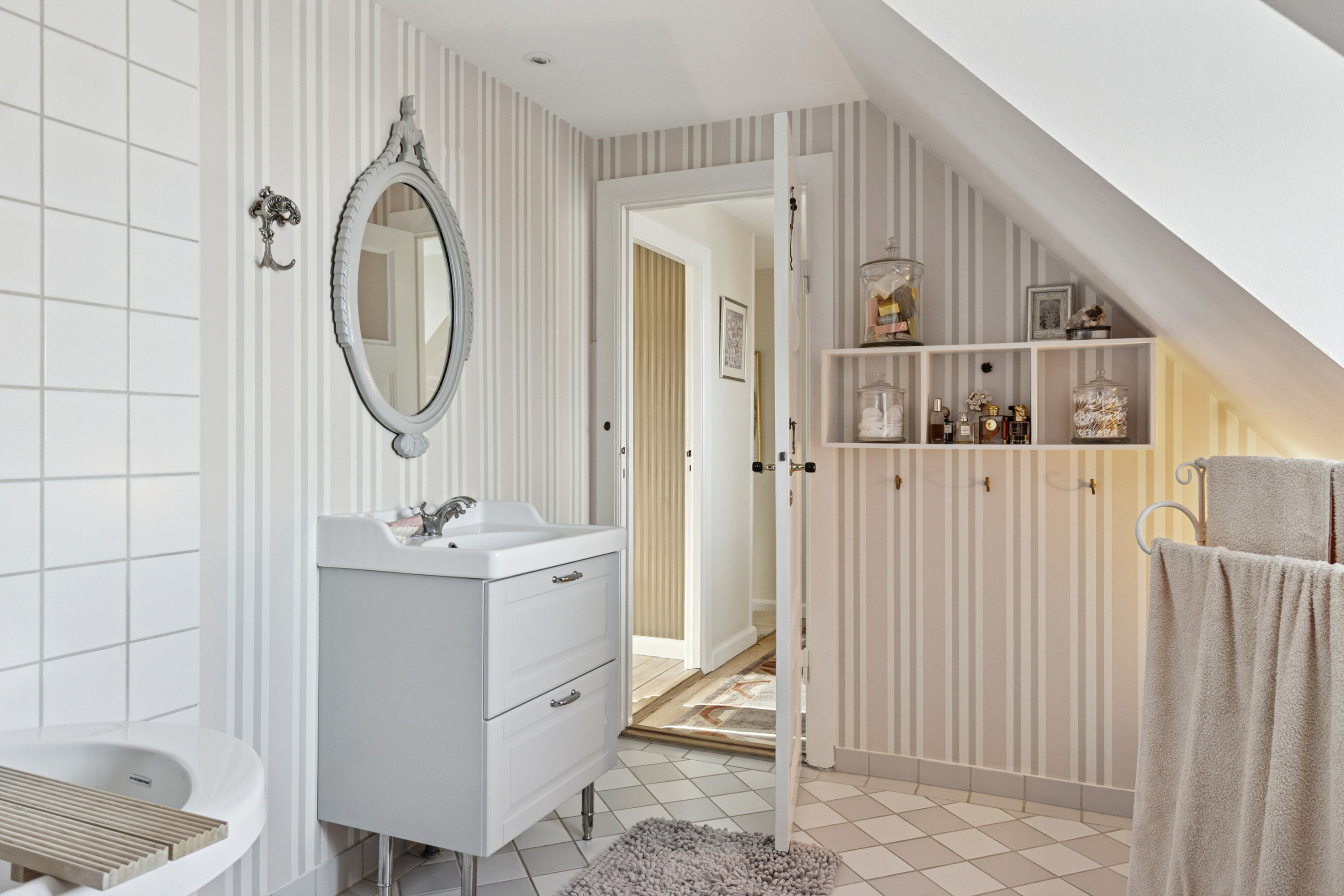 Fremhævet badeværelse billede i fuldskærmstilstand. Billede af Algade 47B, 4230 Skælskør