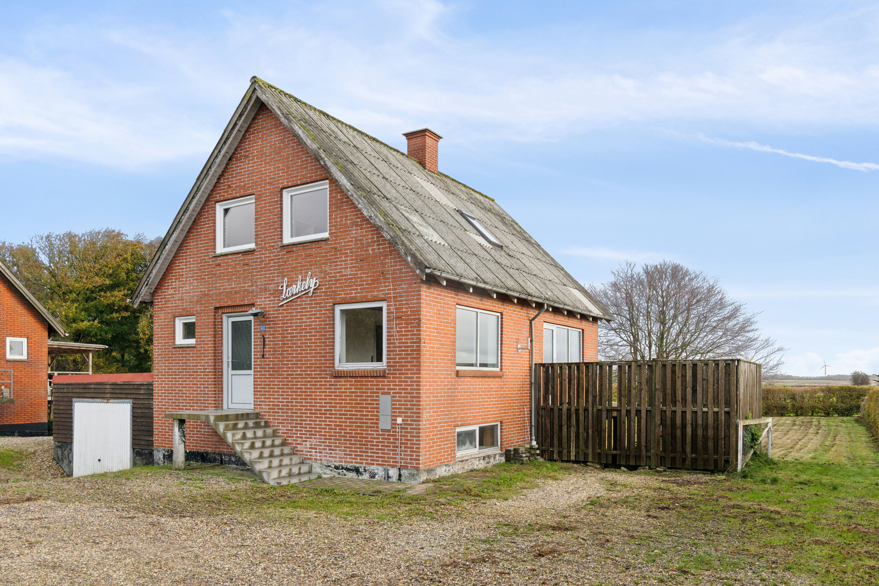 Fremhævet set fra vejen billede i fuldskærmstilstand. Billede af Tøvlingvej 40, 7752 Snedsted