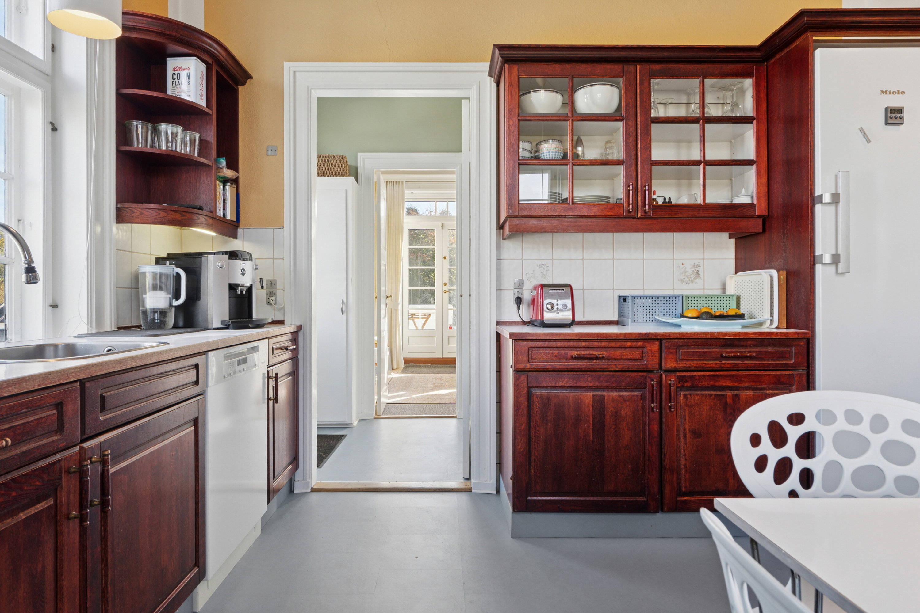 Fremhævet køkken billede i fuldskærmstilstand. Billede af Bygaden 18, Tullebølle, 5953 Tranekær