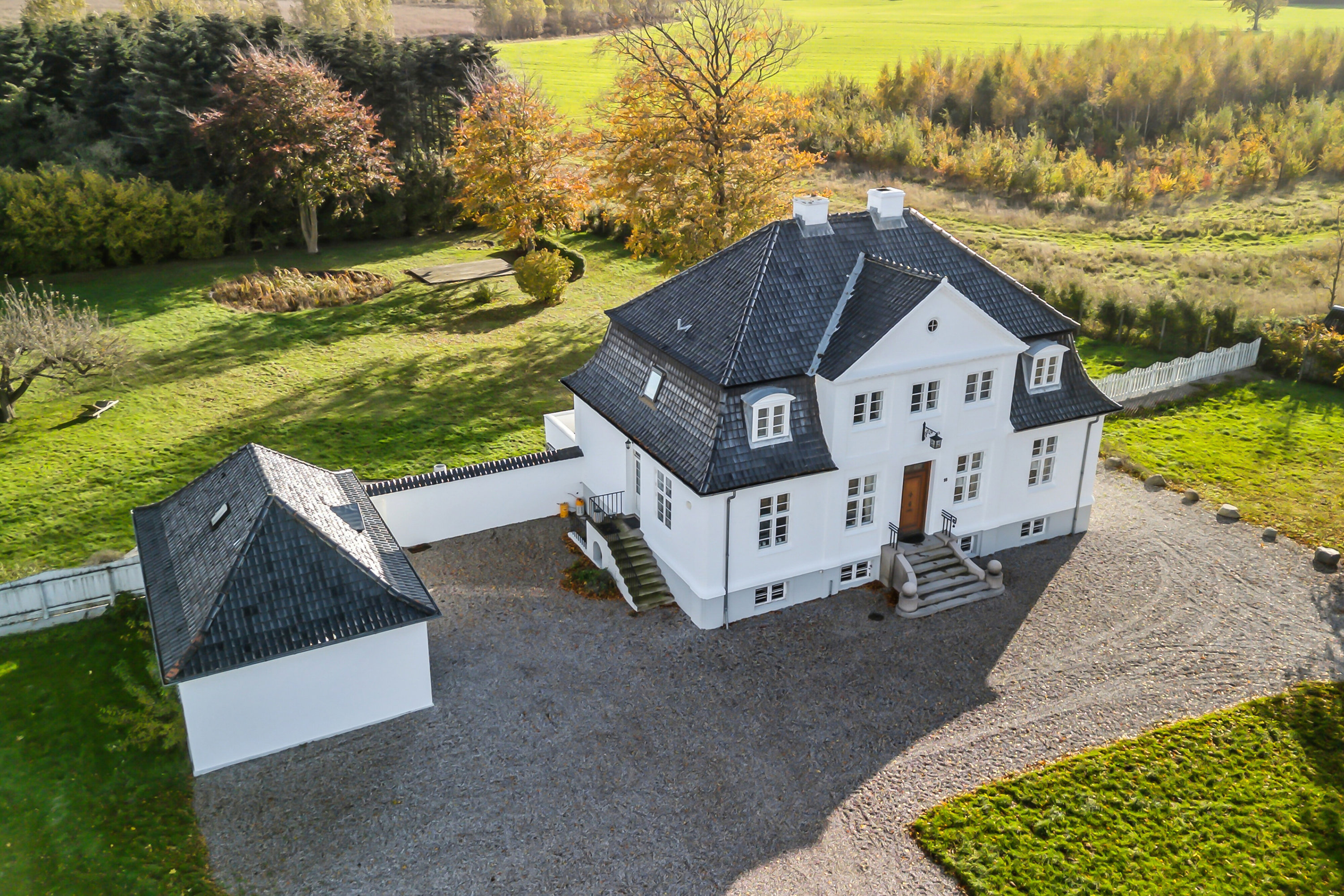 Fremhævet udsigt fra toppen billede i fuldskærmstilstand. Billede af Bygaden 18, Tullebølle, 5953 Tranekær