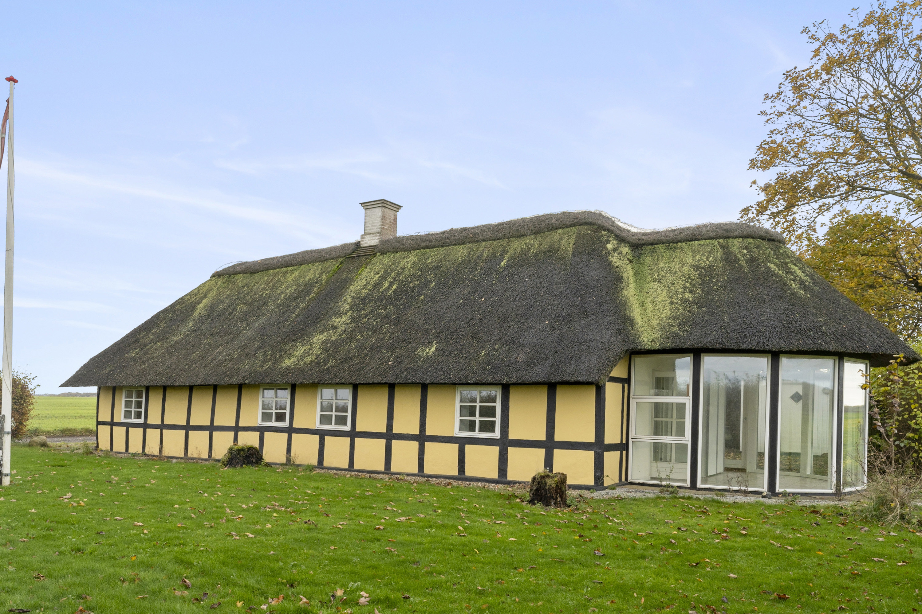 Miniaturebillede 1: ejendommen. Billede af Nymarksvej 2, Hornborg, 8762 Flemming