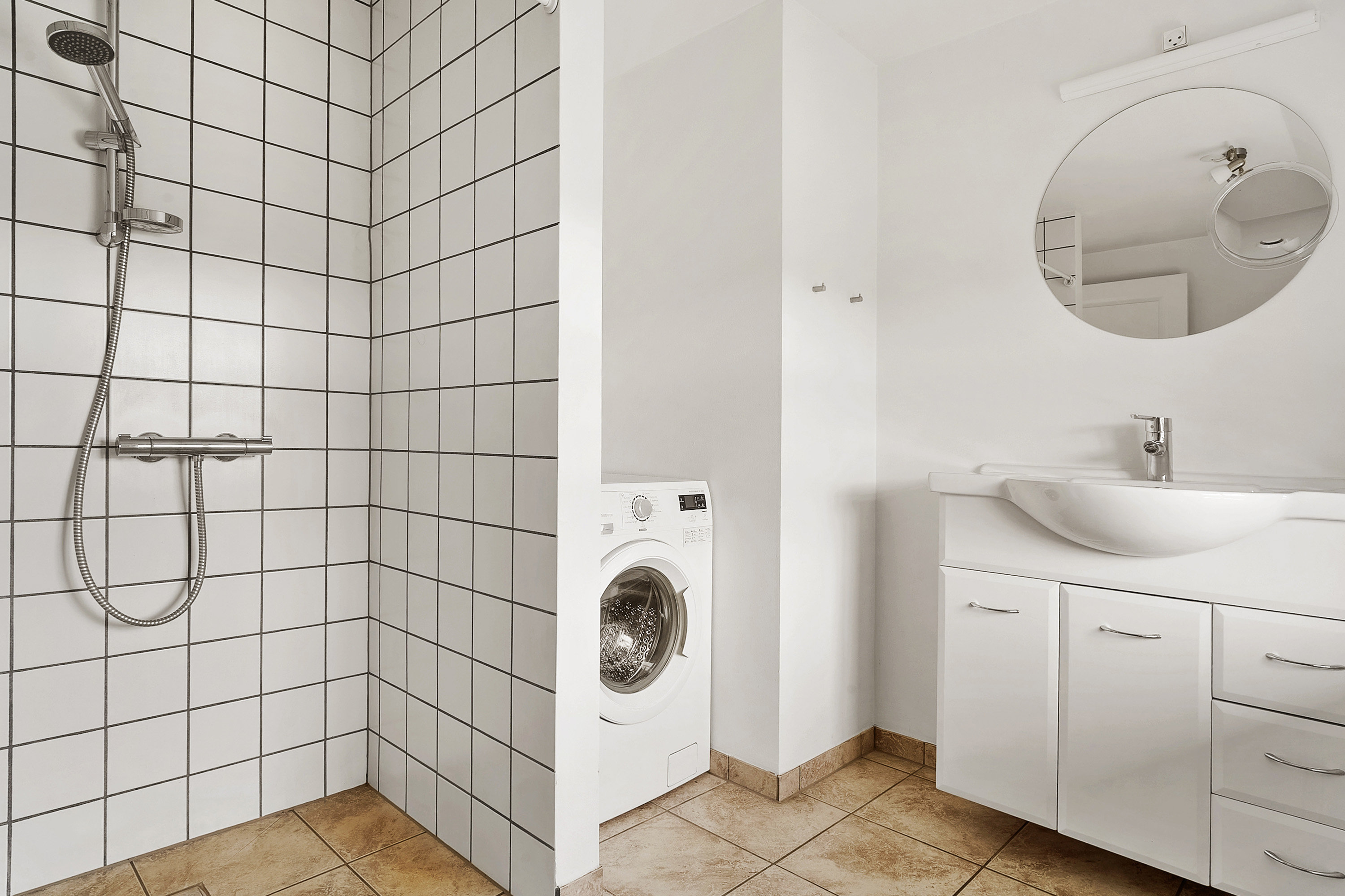 Fremhævet badeværelse billede i fuldskærmstilstand. Billede af Nymarksvej 2, Hornborg, 8762 Flemming