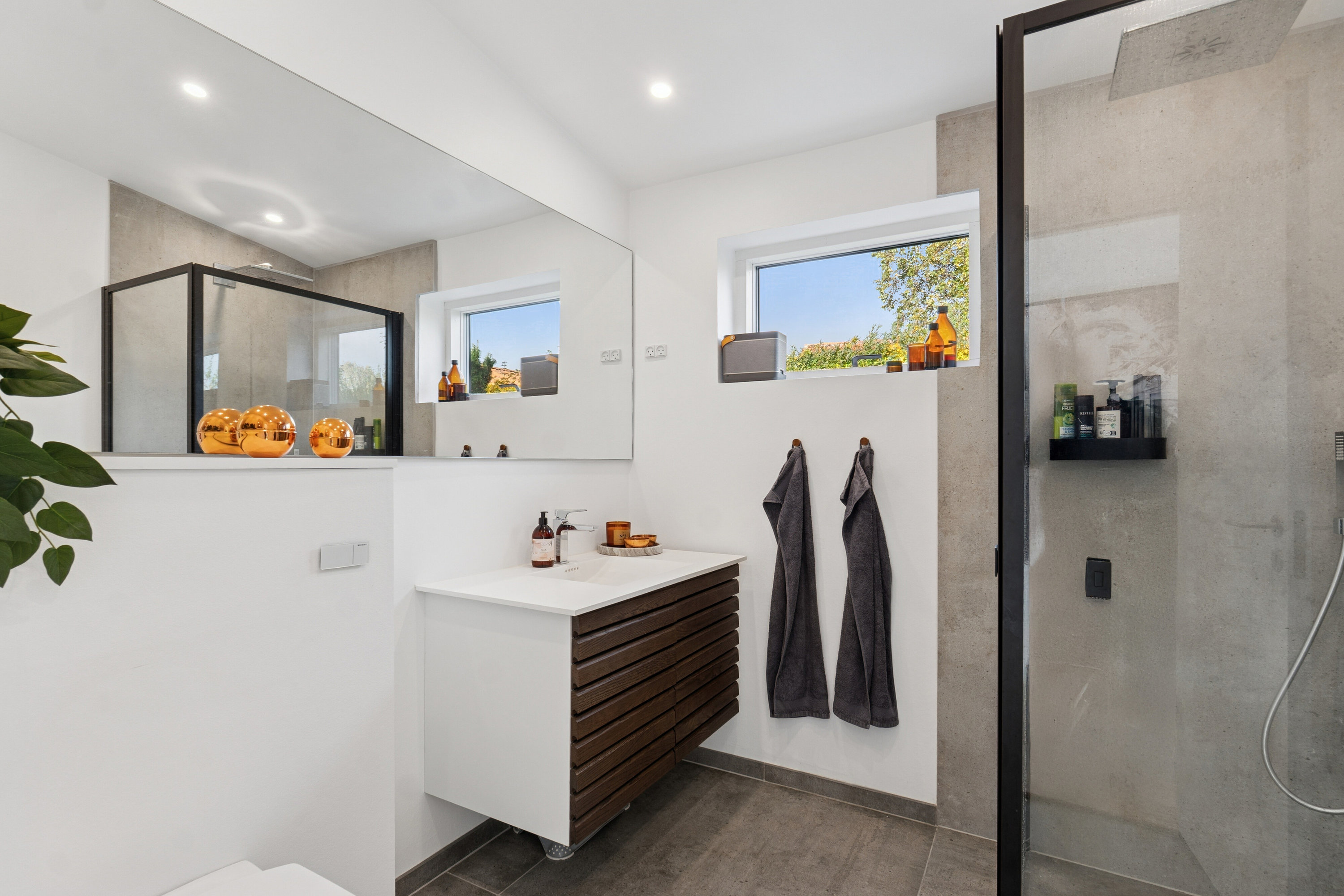 Fremhævet badeværelse billede i fuldskærmstilstand. Billede af Falkevej 12, 2600 Glostrup