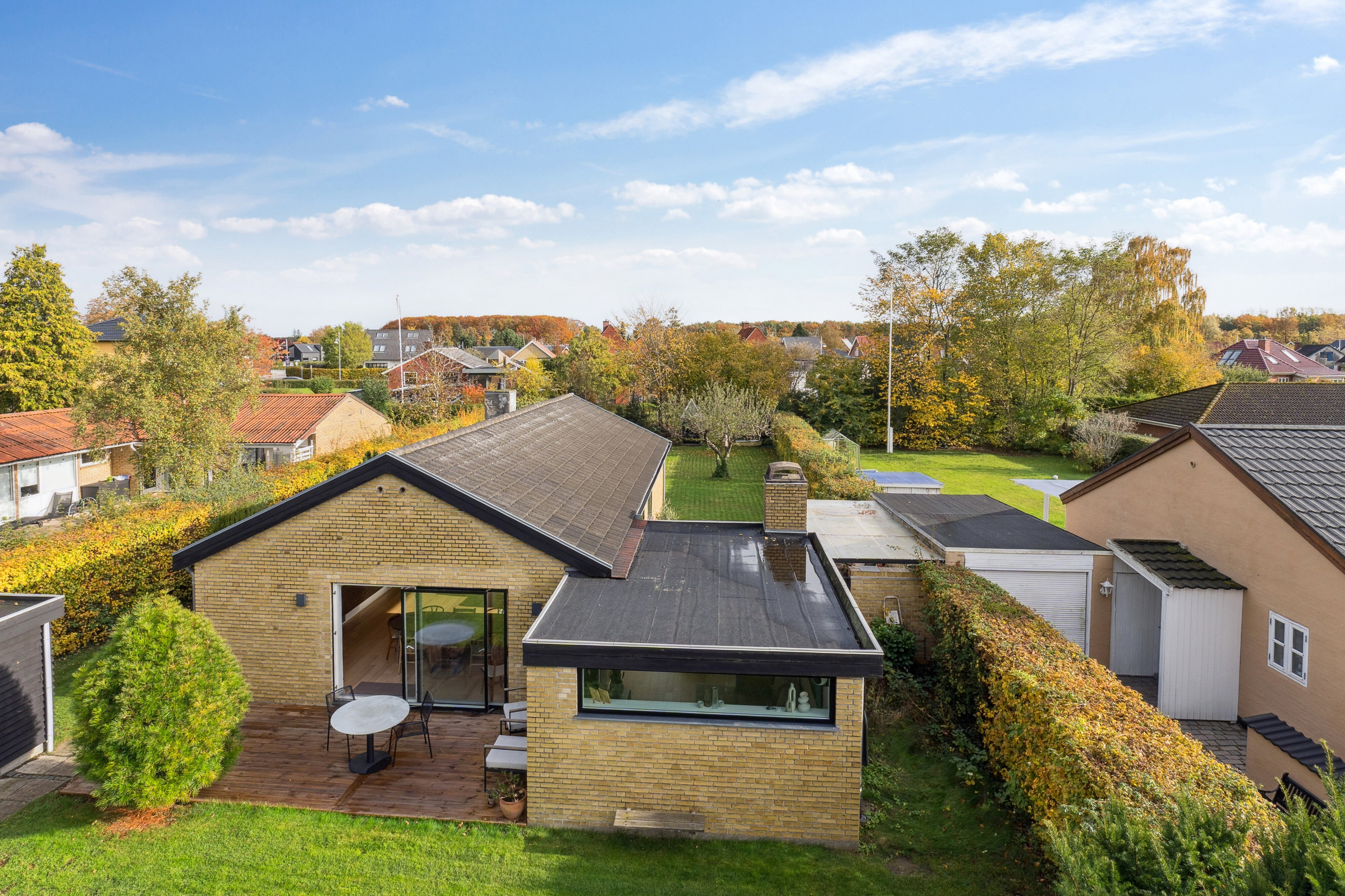 Fremhævet set fra haven billede i fuldskærmstilstand. Billede af Falkevej 12, 2600 Glostrup