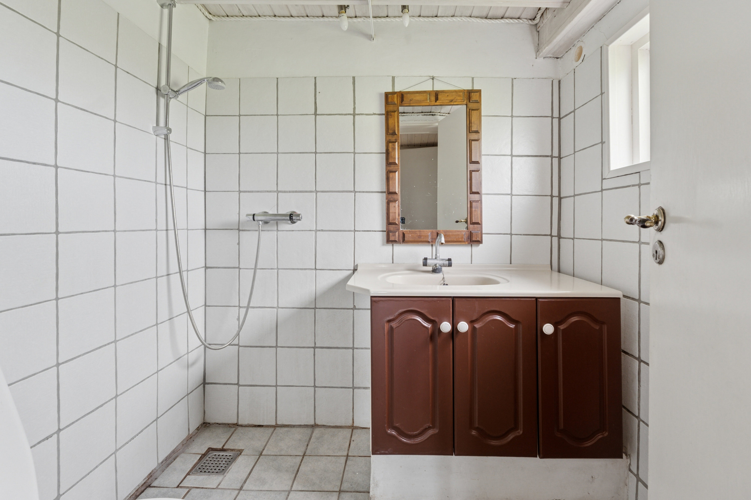 Fremhævet badeværelse billede i fuldskærmstilstand. Billede af Vesterskov 13, Søllinge, 5750 Ringe