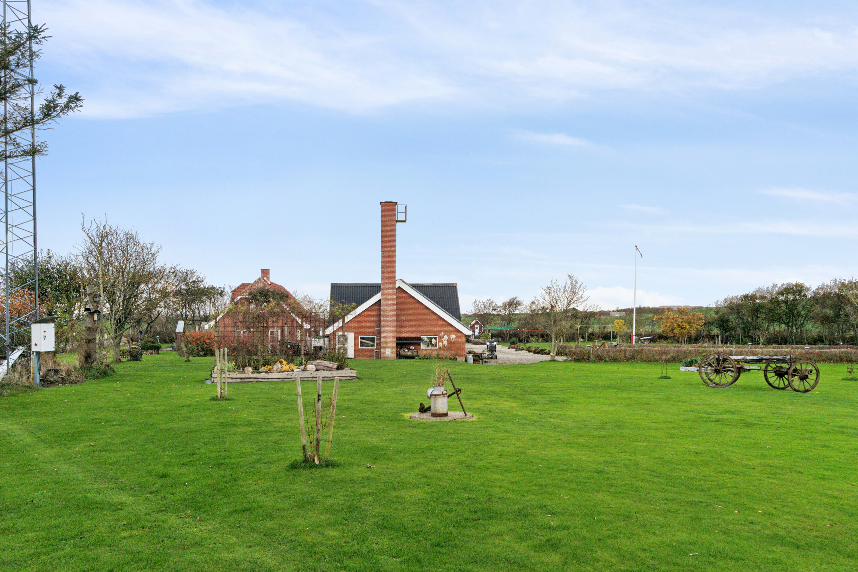 Fremhævet set fra haven billede i fuldskærmstilstand. Billede af Kobberøvej 2, 7760 Hurup Thy