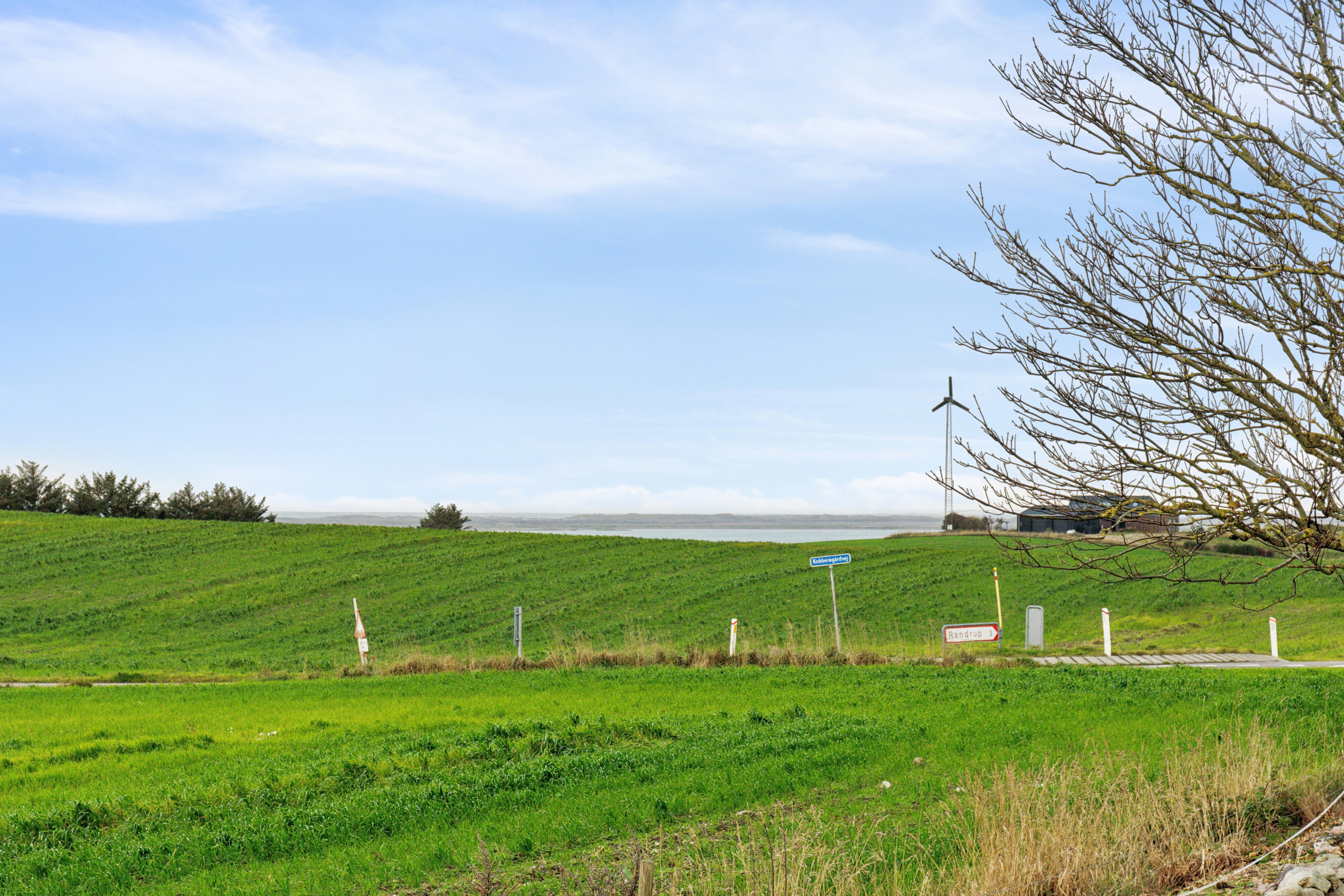Fremhævet udendørs billede i fuldskærmstilstand. Billede af Kobberøvej 2, 7760 Hurup Thy