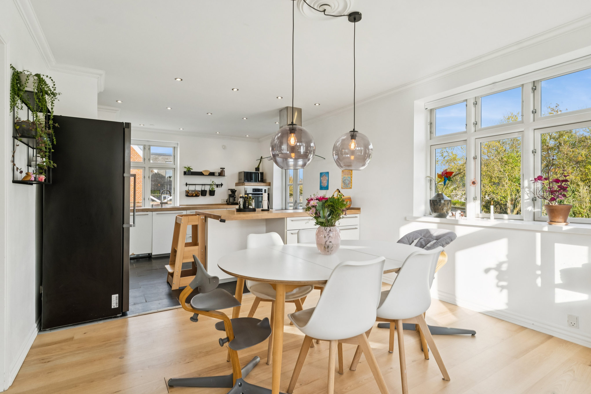 Fremhævet stue billede i fuldskærmstilstand. Billede af Yrsavej 8, 8920 Randers NV