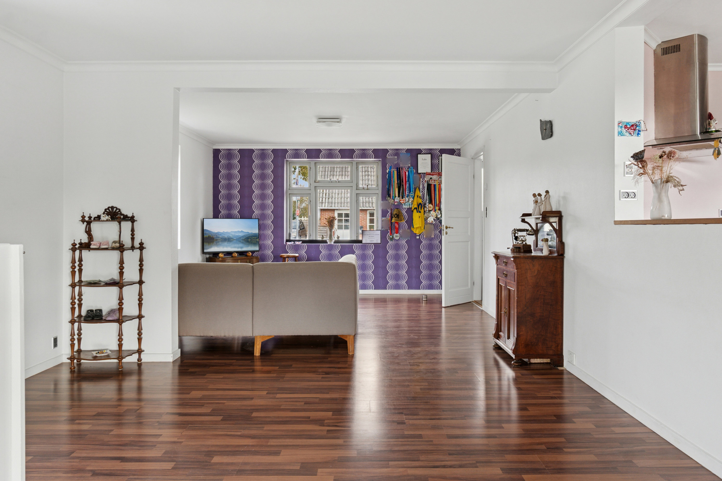 Fremhævet stue billede i fuldskærmstilstand. Billede af Sørby Hovedgade 22, Sørbymagle, 4200 Slagelse