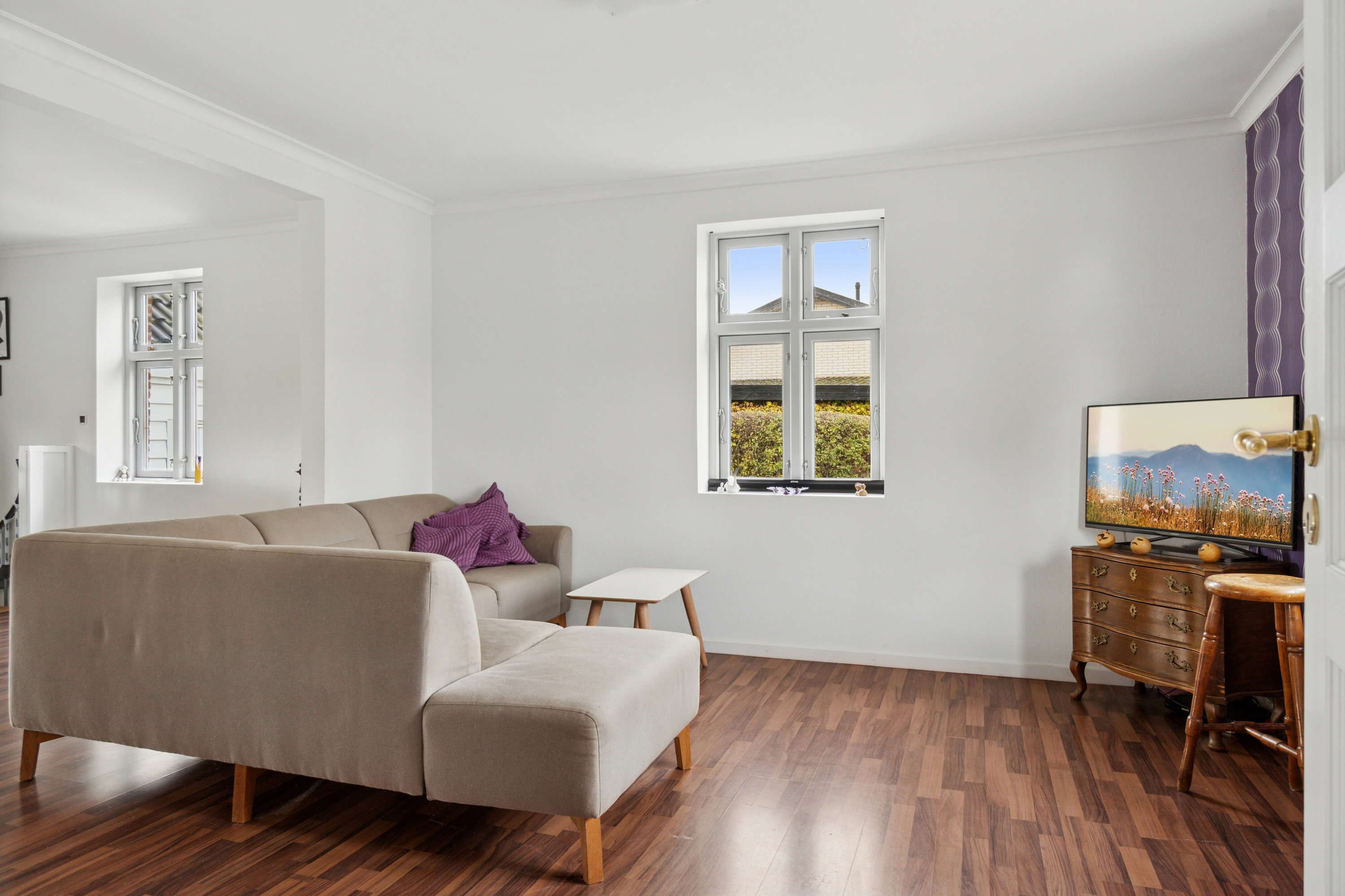 Fremhævet stue billede i fuldskærmstilstand. Billede af Sørby Hovedgade 22, Sørbymagle, 4200 Slagelse