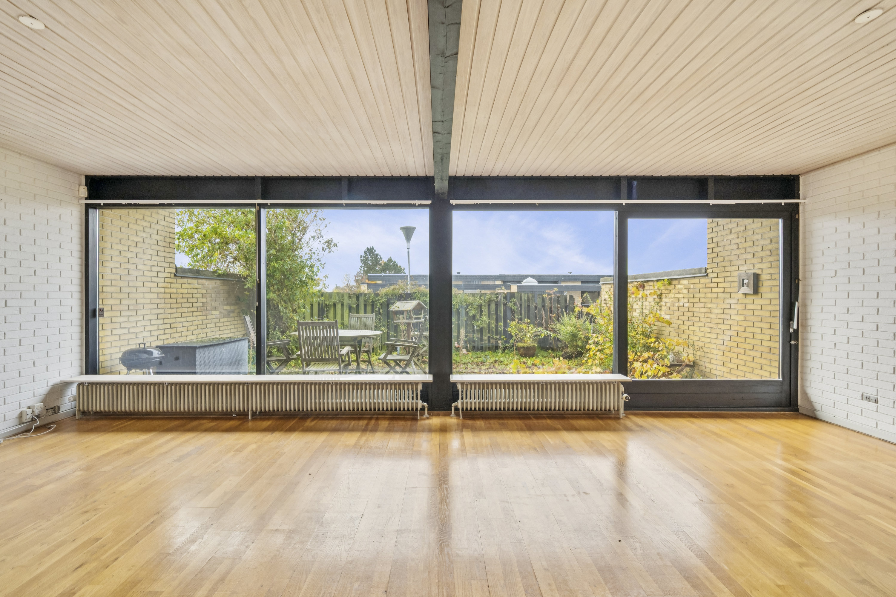 Fremhævet stue billede i fuldskærmstilstand. Billede af Skolevej 4A, 8250 Egå