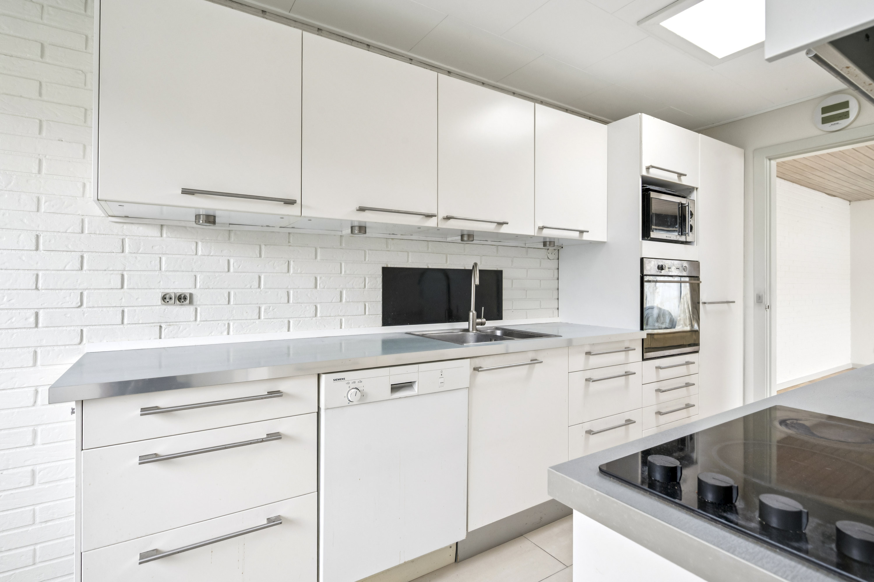 Fremhævet køkken billede i fuldskærmstilstand. Billede af Skolevej 4A, 8250 Egå