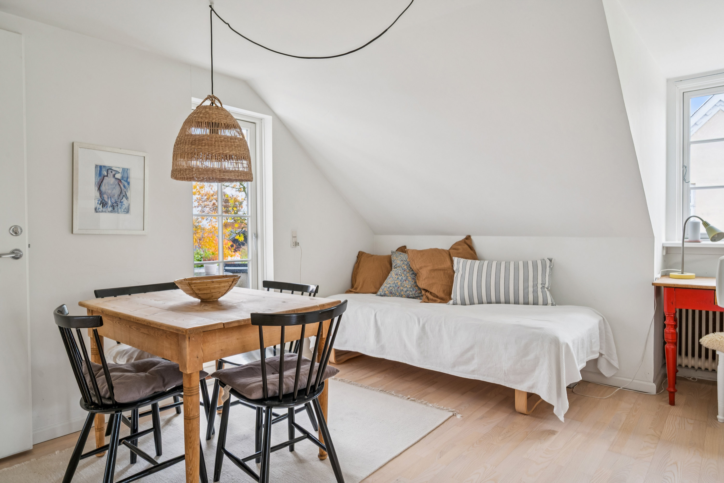 Fremhævet stue billede i fuldskærmstilstand. Billede af Enebærvej 19, 8240 Risskov