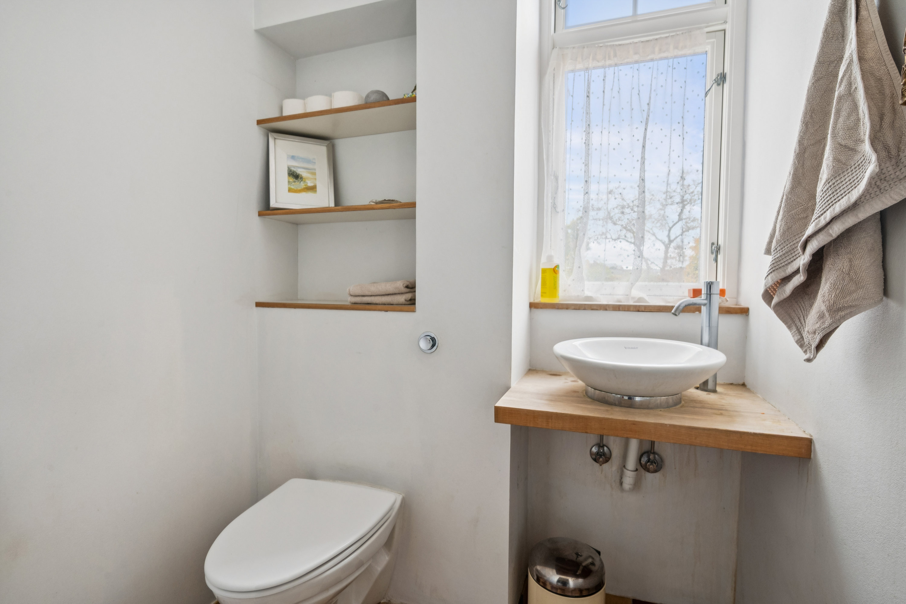 Fremhævet badeværelse billede i fuldskærmstilstand. Billede af Enebærvej 19, 8240 Risskov