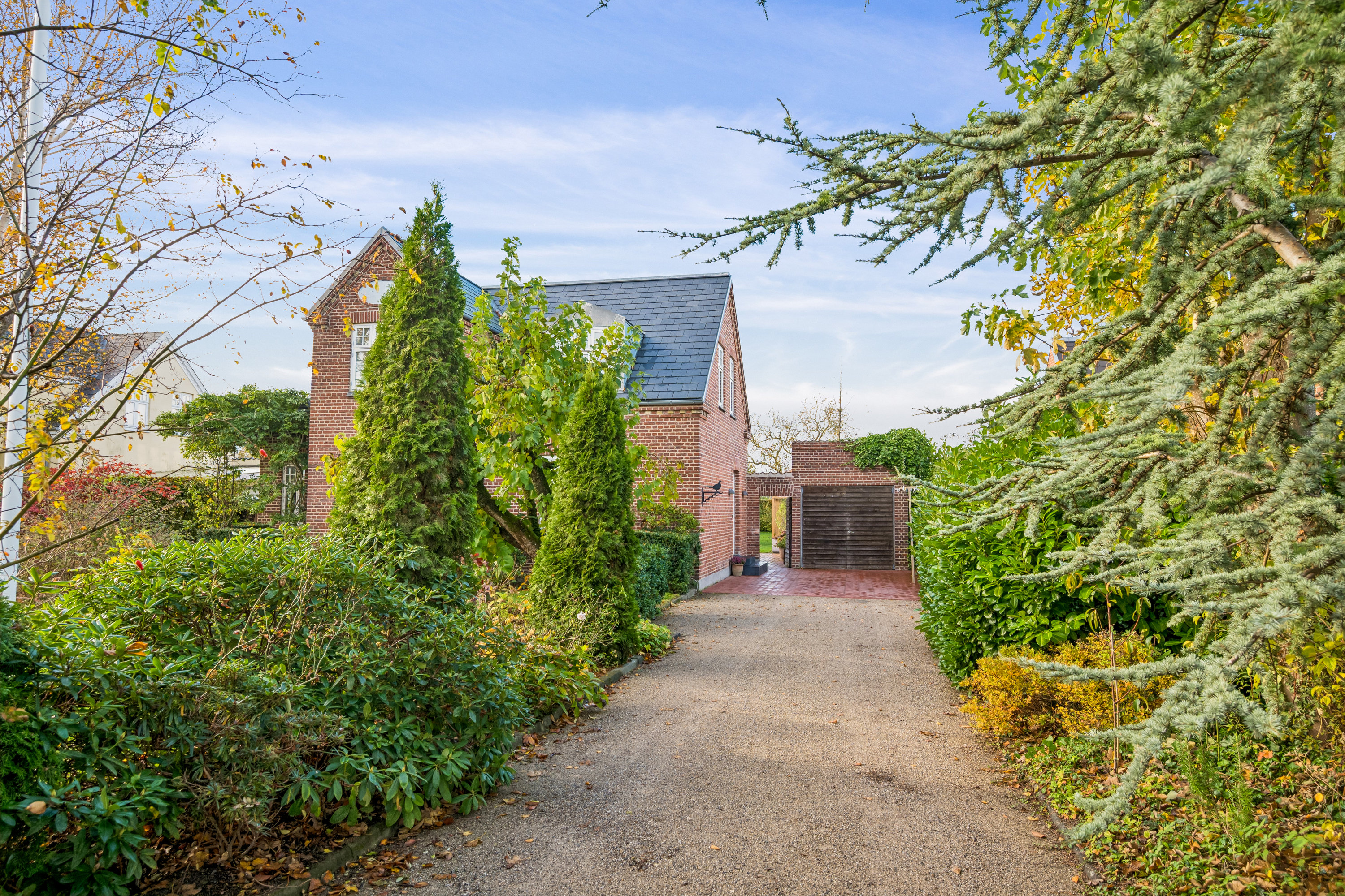 Fremhævet have billede i fuldskærmstilstand. Billede af Enebærvej 19, 8240 Risskov