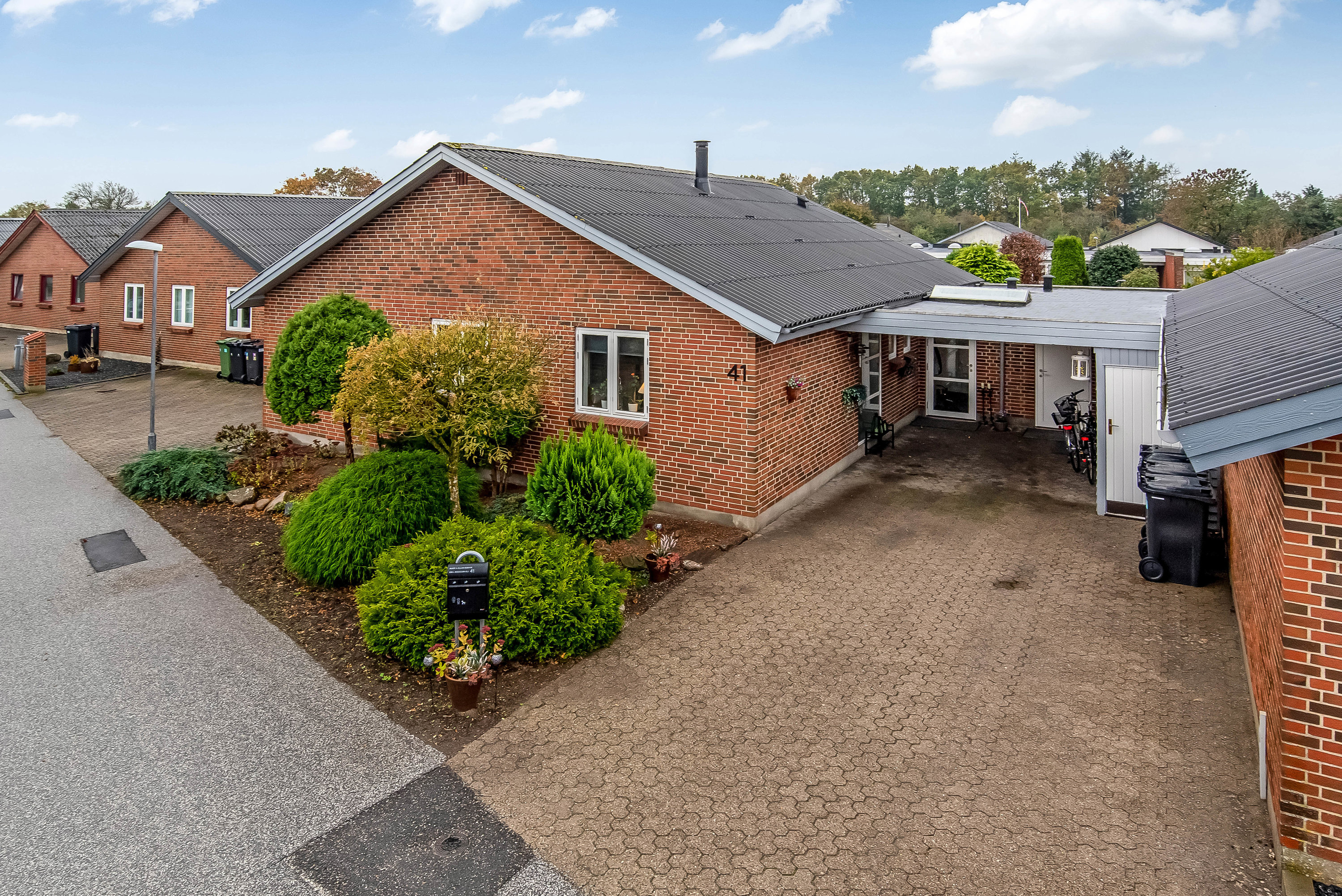 Fremhævet ejendommen billede i fuldskærmstilstand. Billede af Emil Reesens Vej 41, 7500 Holstebro