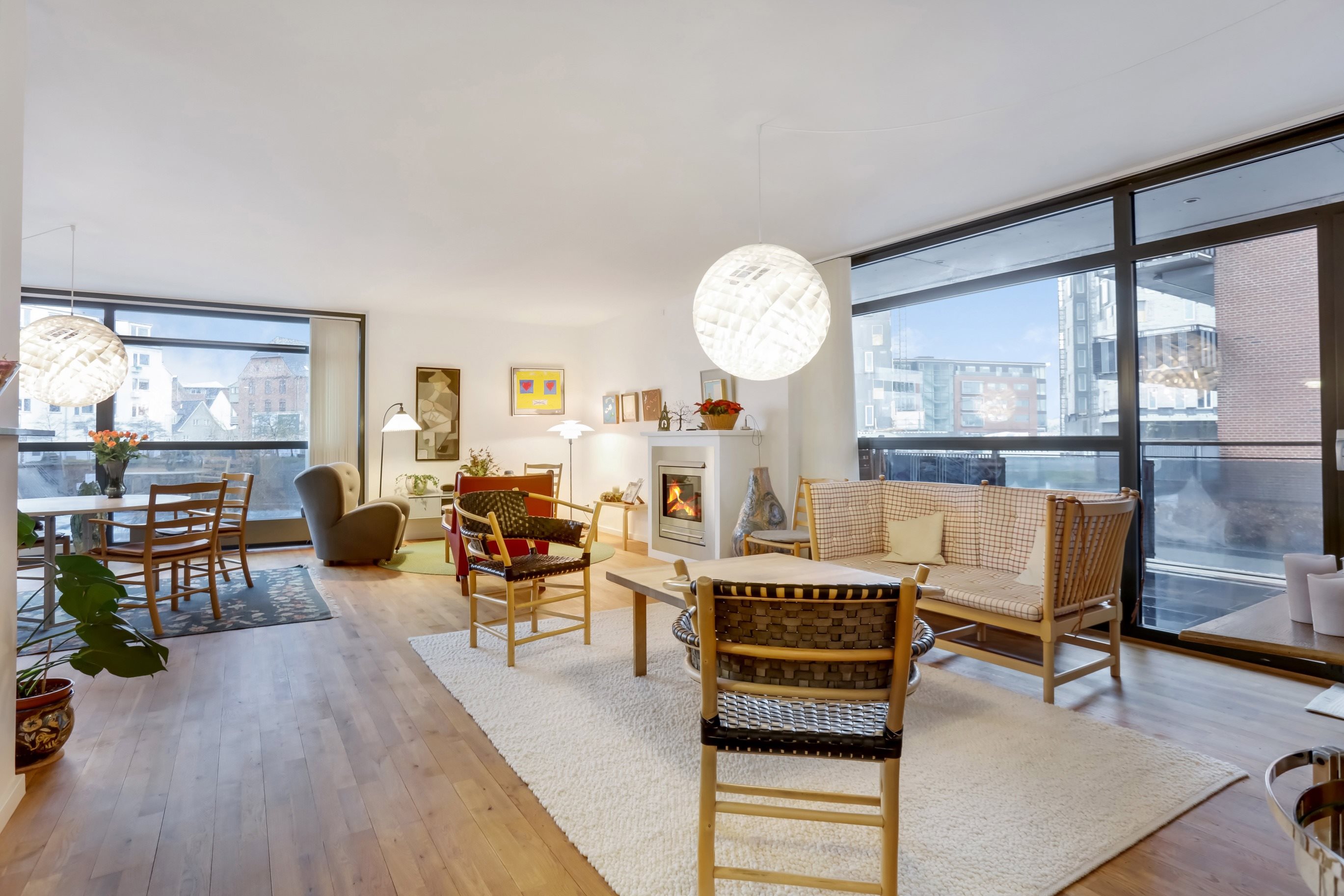 Fremhævet stue billede i fuldskærmstilstand. Billede af Papirfabrikken 16, st.. 4., 8600 Silkeborg