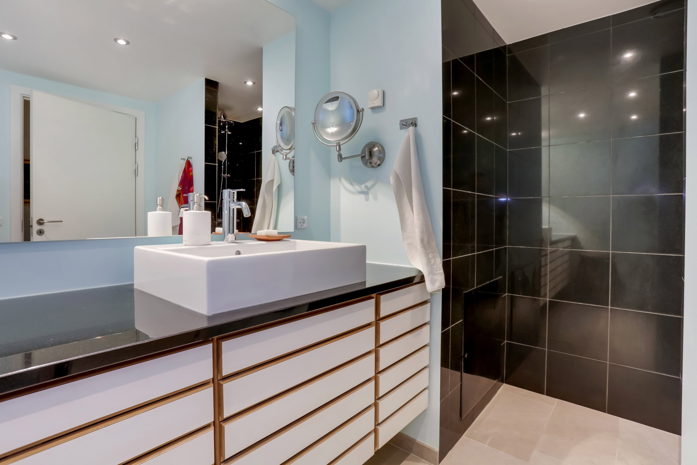 Fremhævet badeværelse billede i fuldskærmstilstand. Billede af Papirfabrikken 16, st.. 4., 8600 Silkeborg