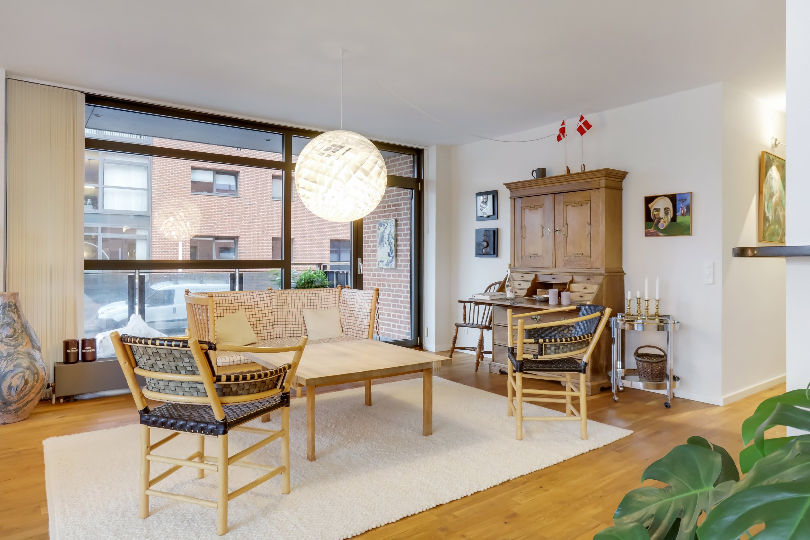 Fremhævet stue billede i fuldskærmstilstand. Billede af Papirfabrikken 16, st.. 4., 8600 Silkeborg