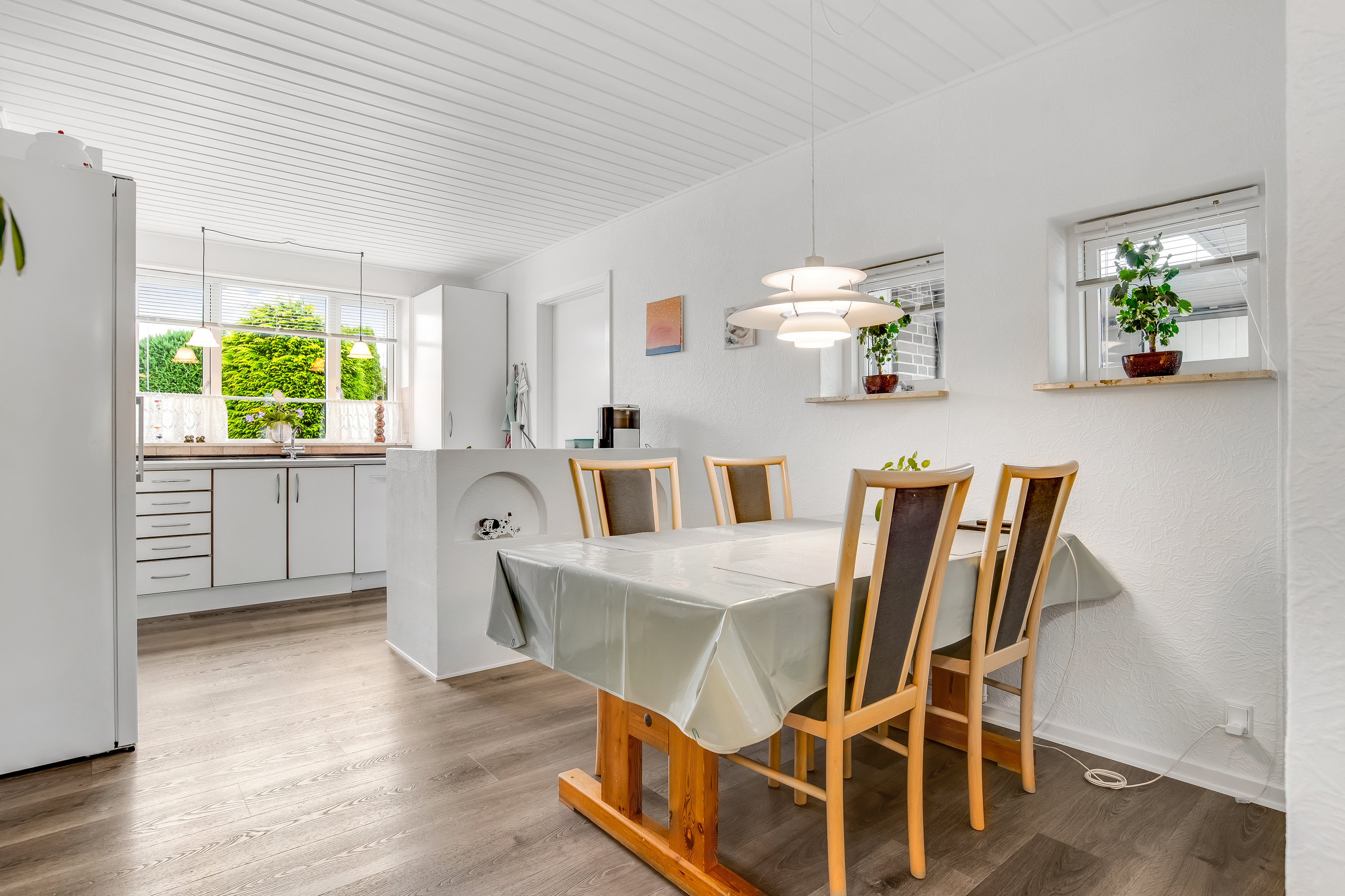 Fremhævet køkken alrum billede i fuldskærmstilstand. Billede af Emil Reesens Vej 41, 7500 Holstebro