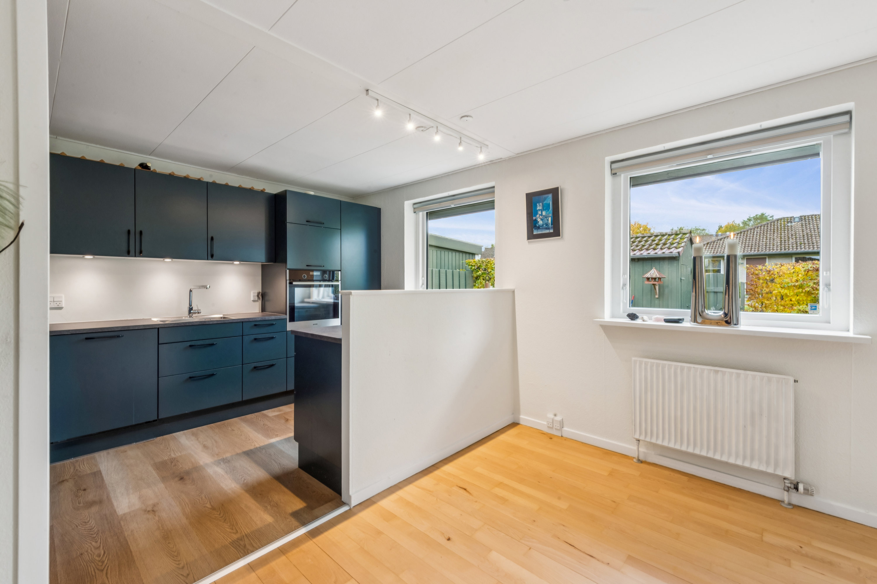 Miniaturebillede 1: køkken. Billede af Morbærhegnet 53, 2670 Greve