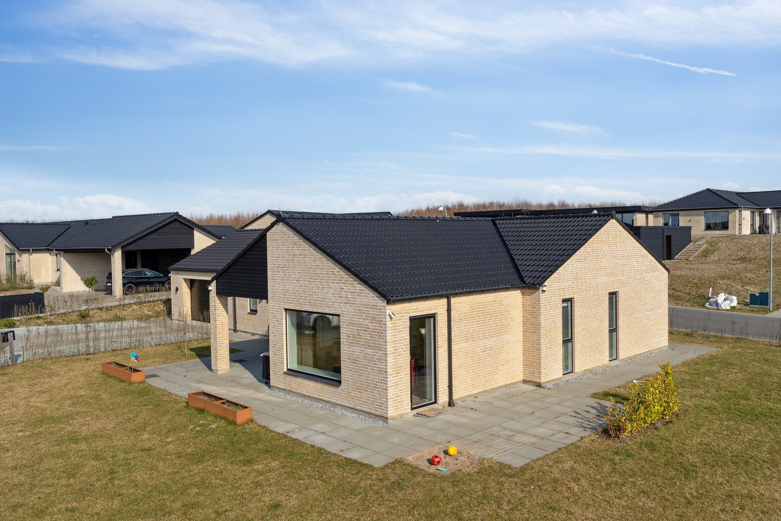 Fremhævet ejendommen billede i fuldskærmstilstand. Billede af Admiraltoften 47, 8660 Skanderborg