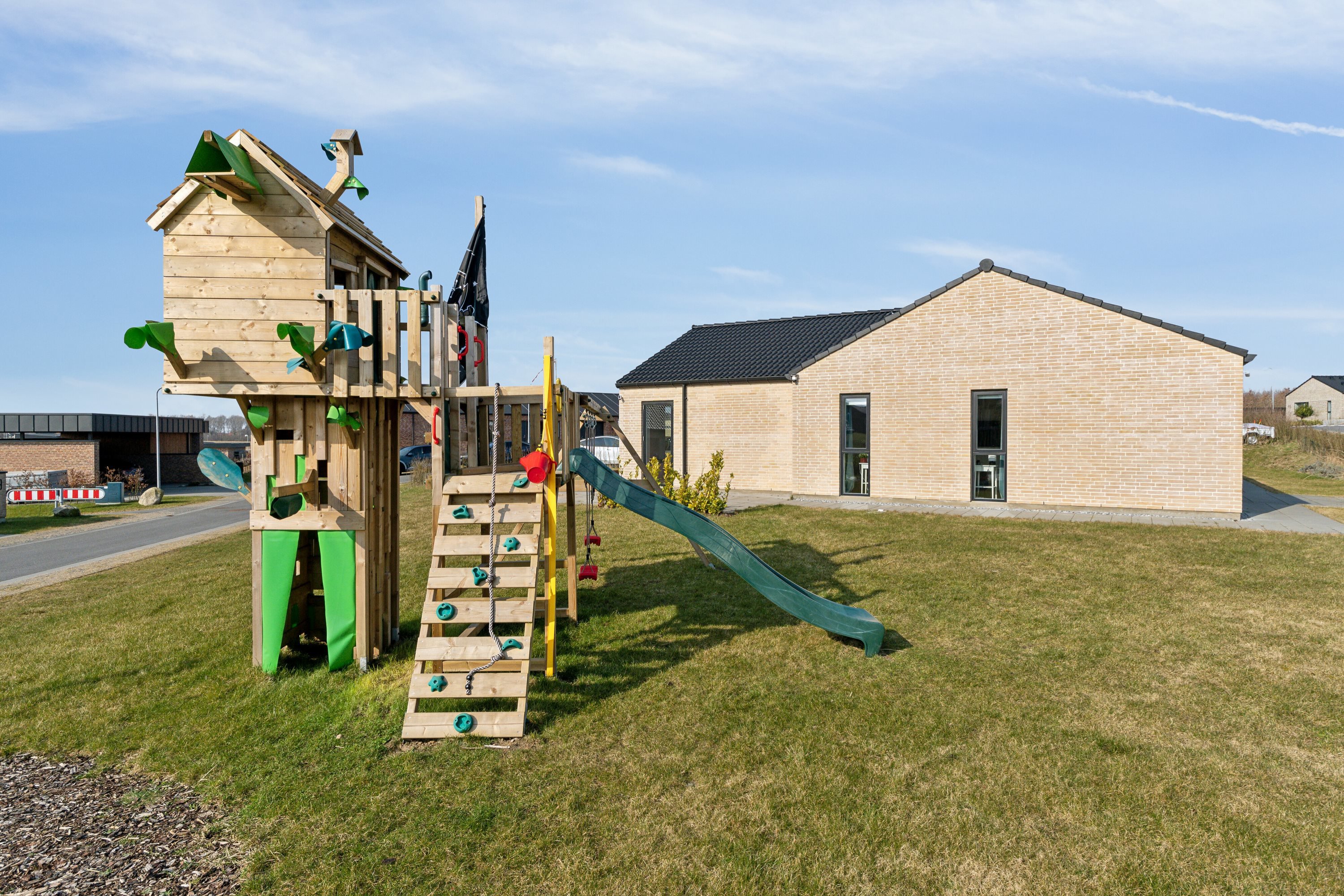 Fremhævet have billede i fuldskærmstilstand. Billede af Admiraltoften 47, 8660 Skanderborg