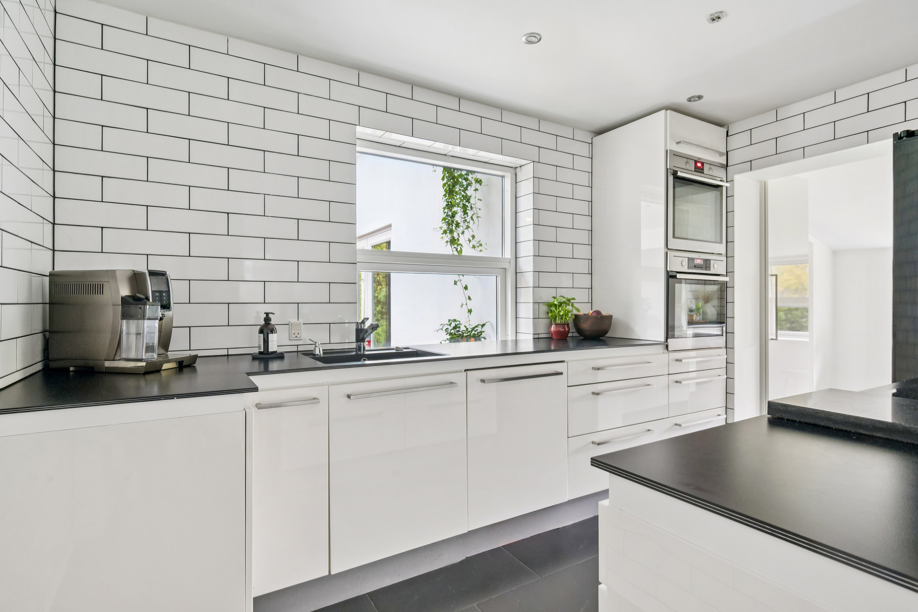 Miniaturebillede 1: køkken. Billede af Lystrupvej 52, 8240 Risskov