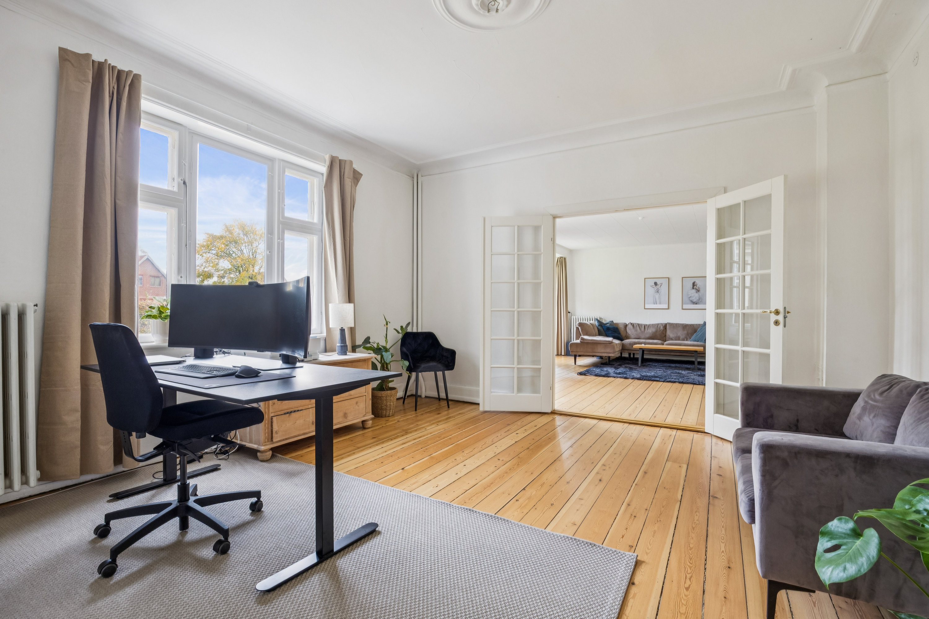 Fremhævet stue billede i fuldskærmstilstand. Billede af Skovvej 2, Alkestrup, 4682 Tureby