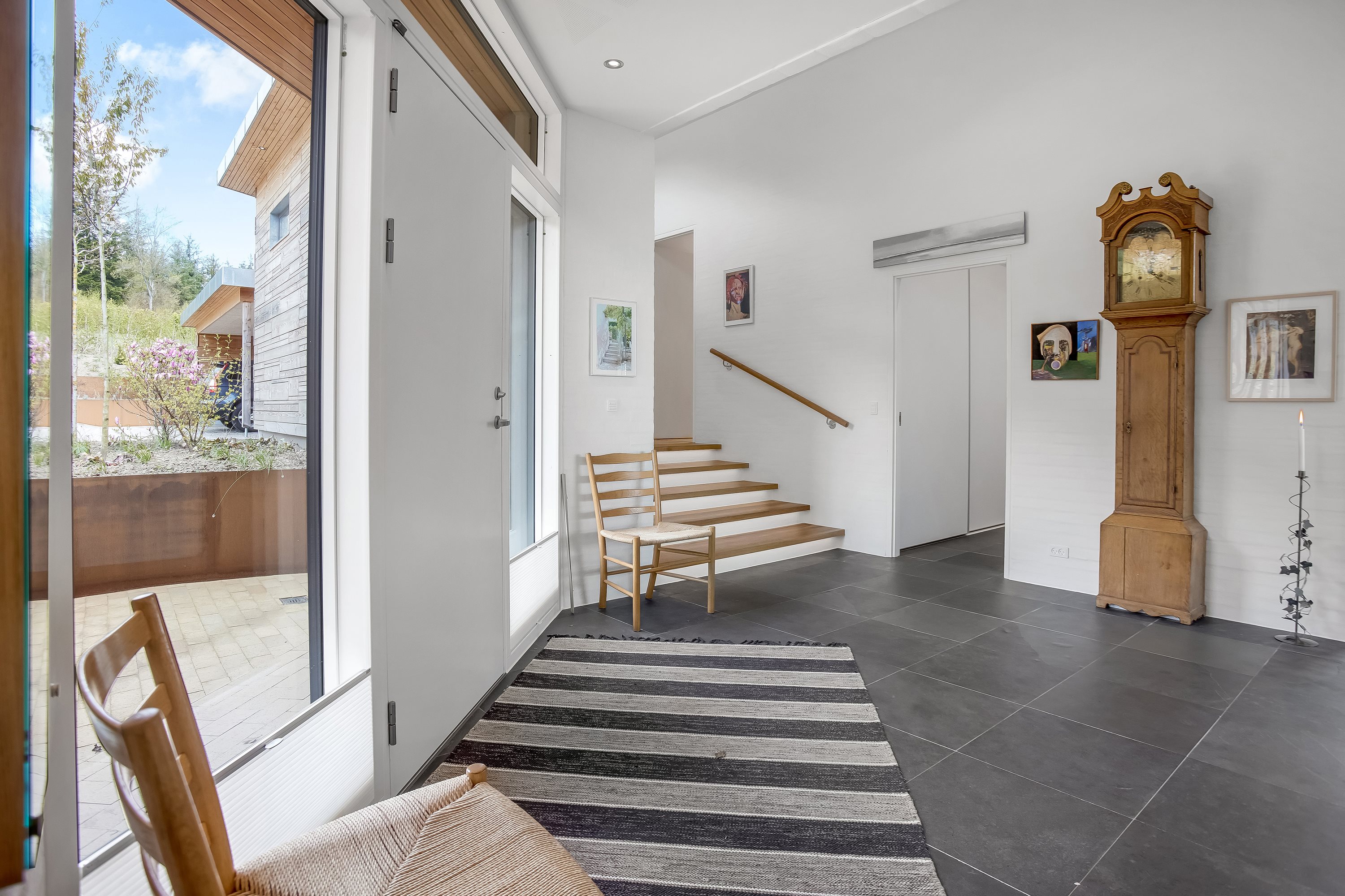 Fremhævet entré billede i fuldskærmstilstand. Billede af Hjortespringet 19, 8600 Silkeborg