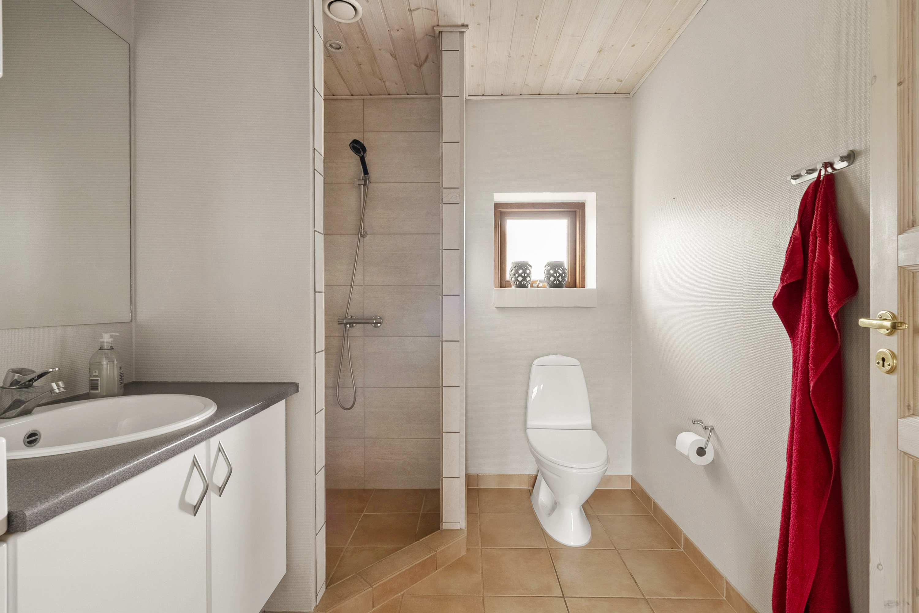 Fremhævet  billede i fuldskærmstilstand. Billede af Kejsdalen 78, Klakring, 7130 Juelsminde