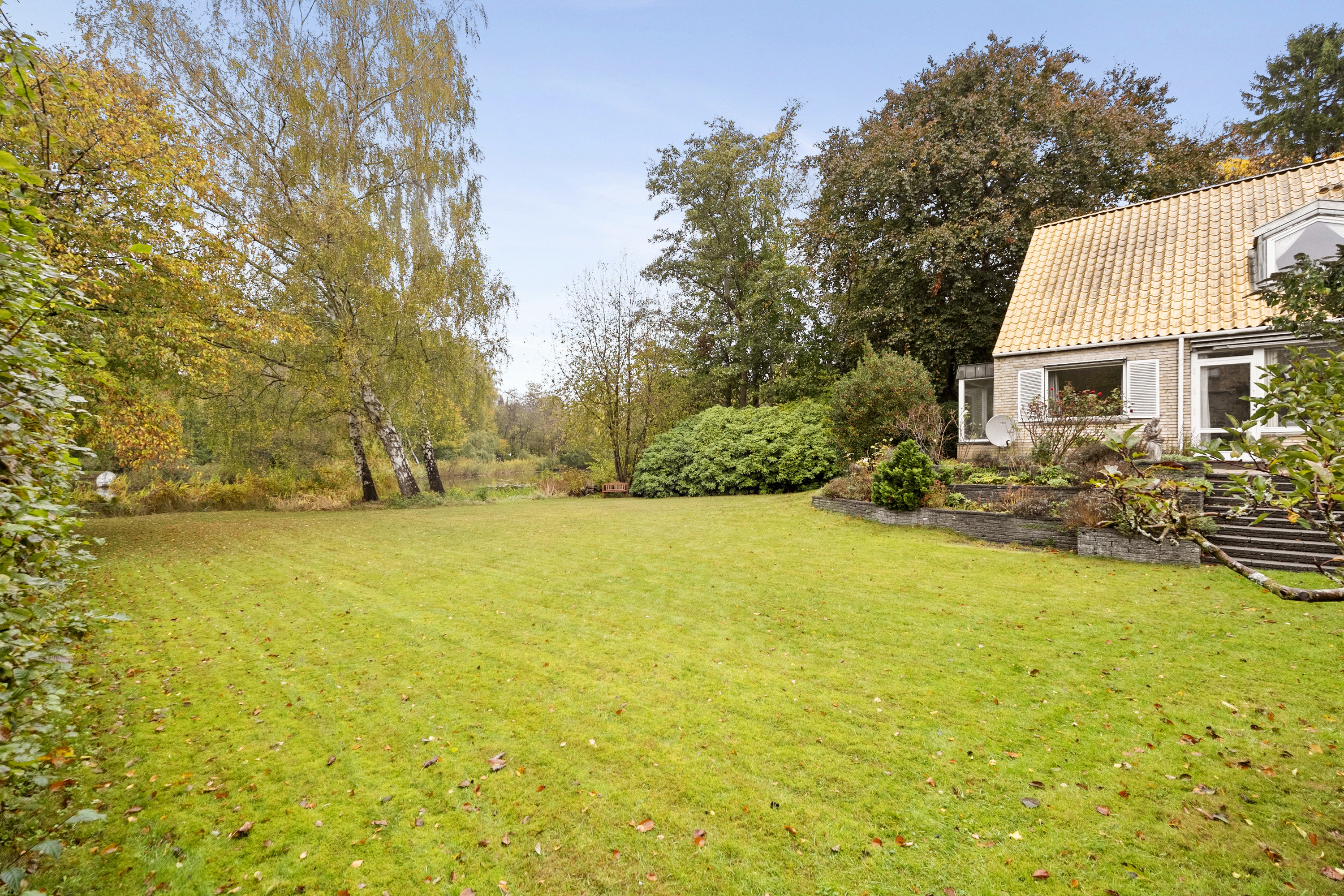 Fremhævet andet billede i fuldskærmstilstand. Billede af Ellesøpark 40, 2950 Vedbæk