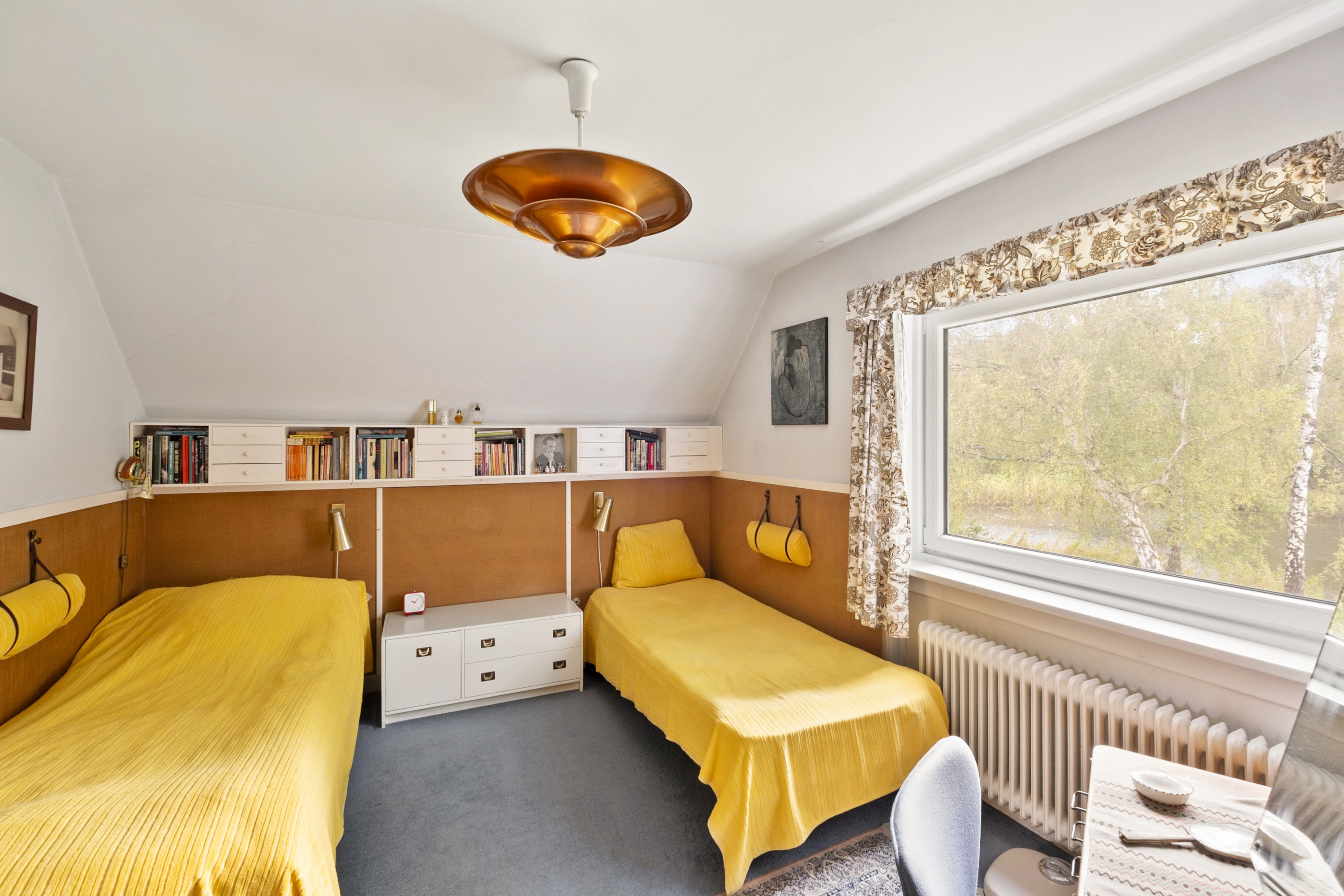 Fremhævet soveværelse billede i fuldskærmstilstand. Billede af Ellesøpark 40, 2950 Vedbæk